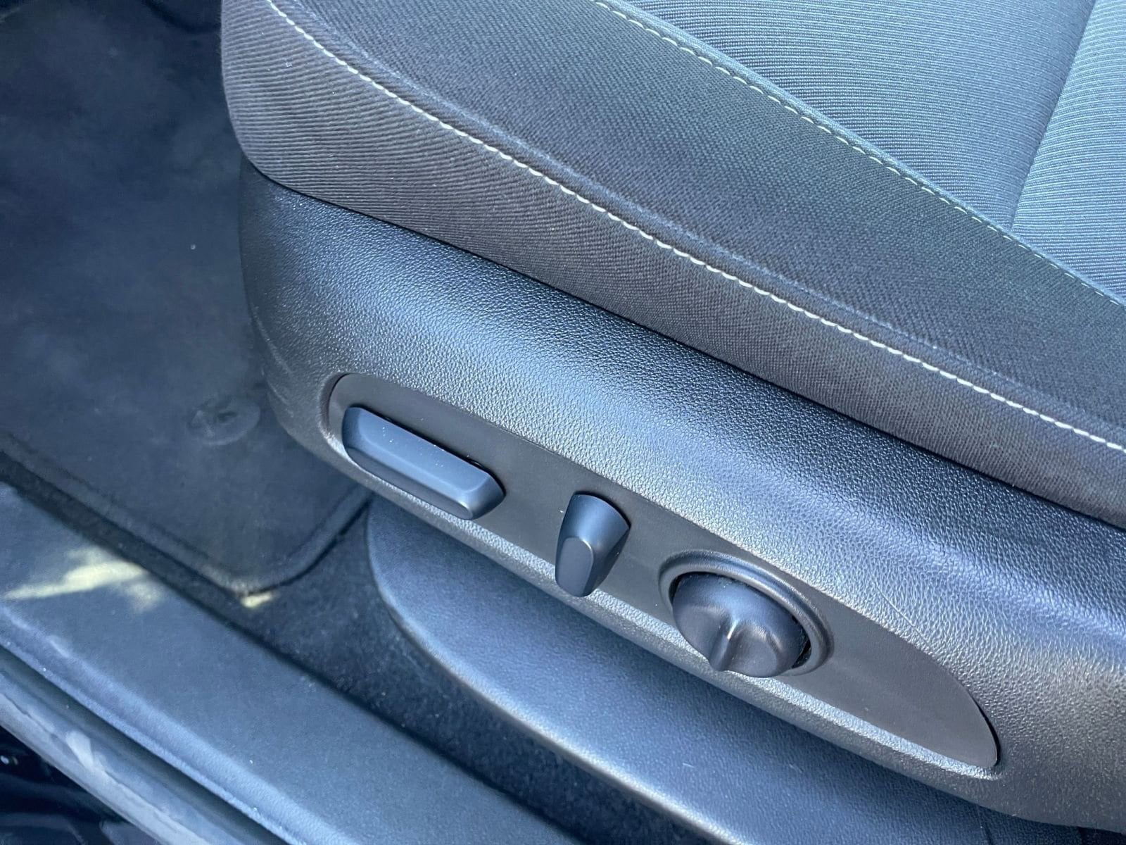 Thumbnail: 2023 Chevrolet Blazer - 23