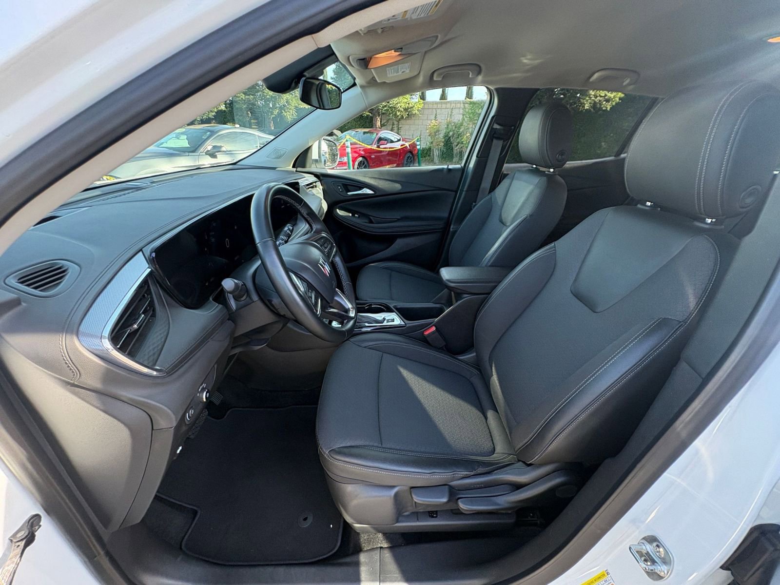 Thumbnail: 2025 Buick Encore GX - 25