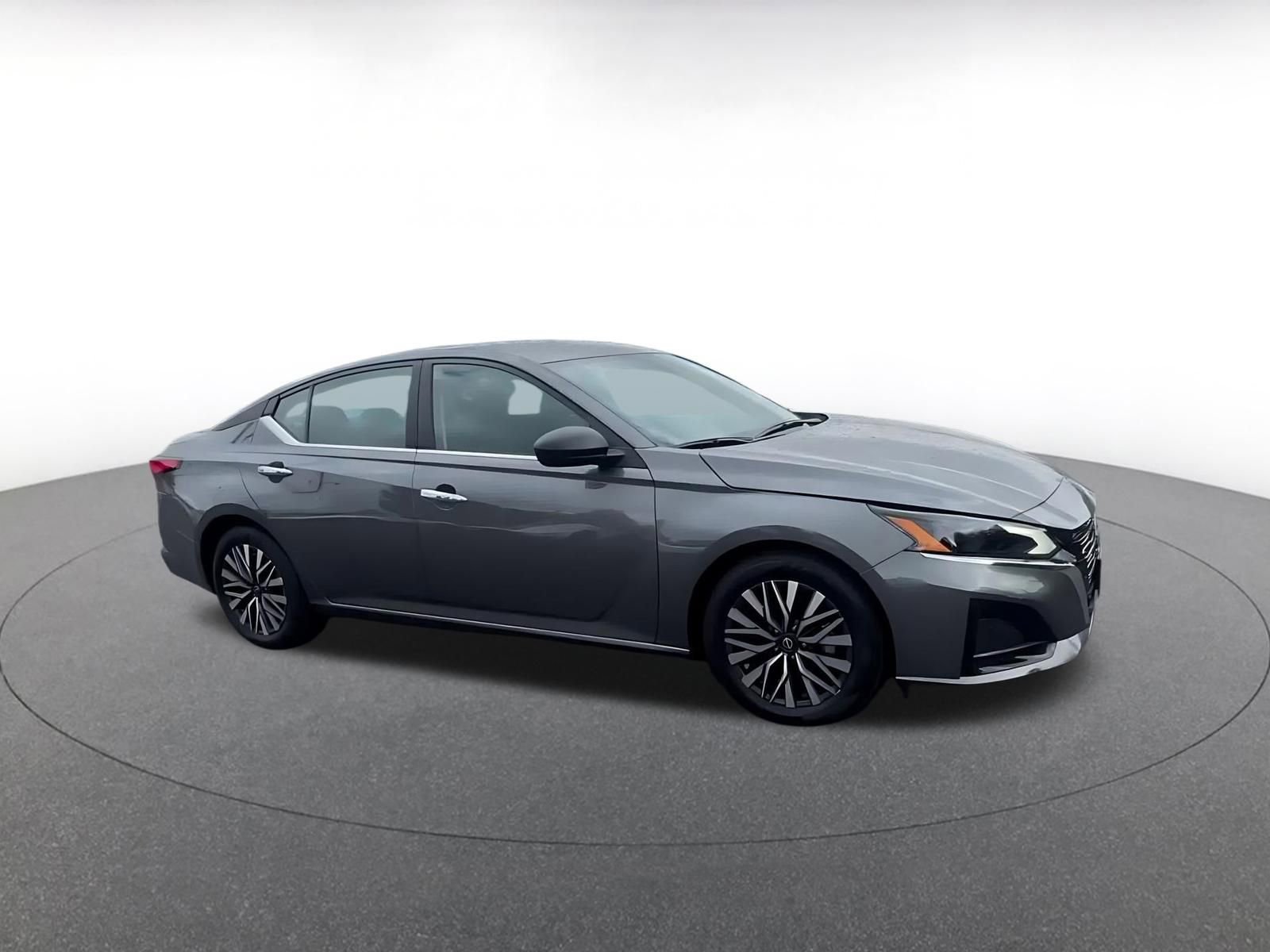Thumbnail: 2025 Nissan Altima - 2