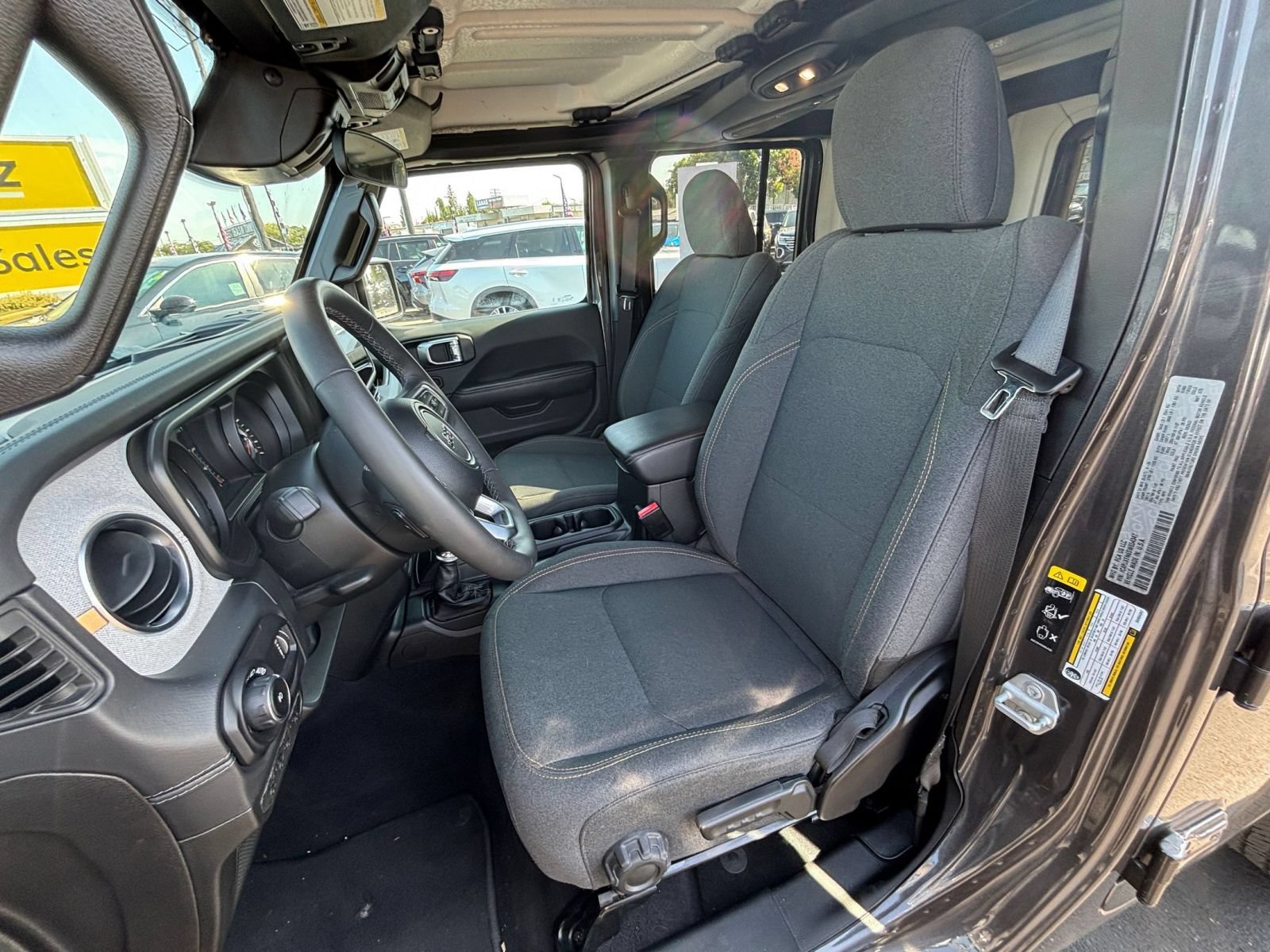 Thumbnail: 2025 Jeep Wrangler - 35