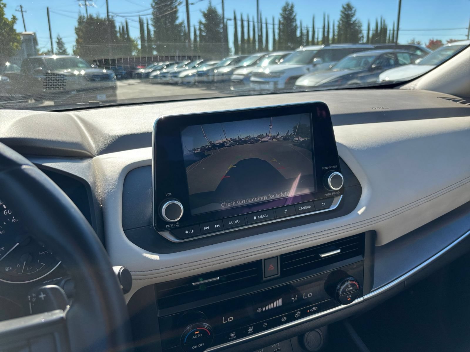 Thumbnail: 2025 Nissan Rogue - 25