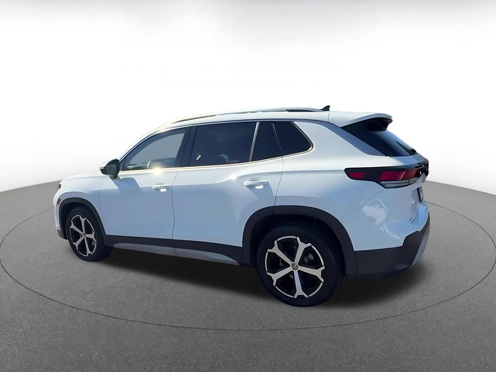 Thumbnail: 2026 Volkswagen Tiguan - 10