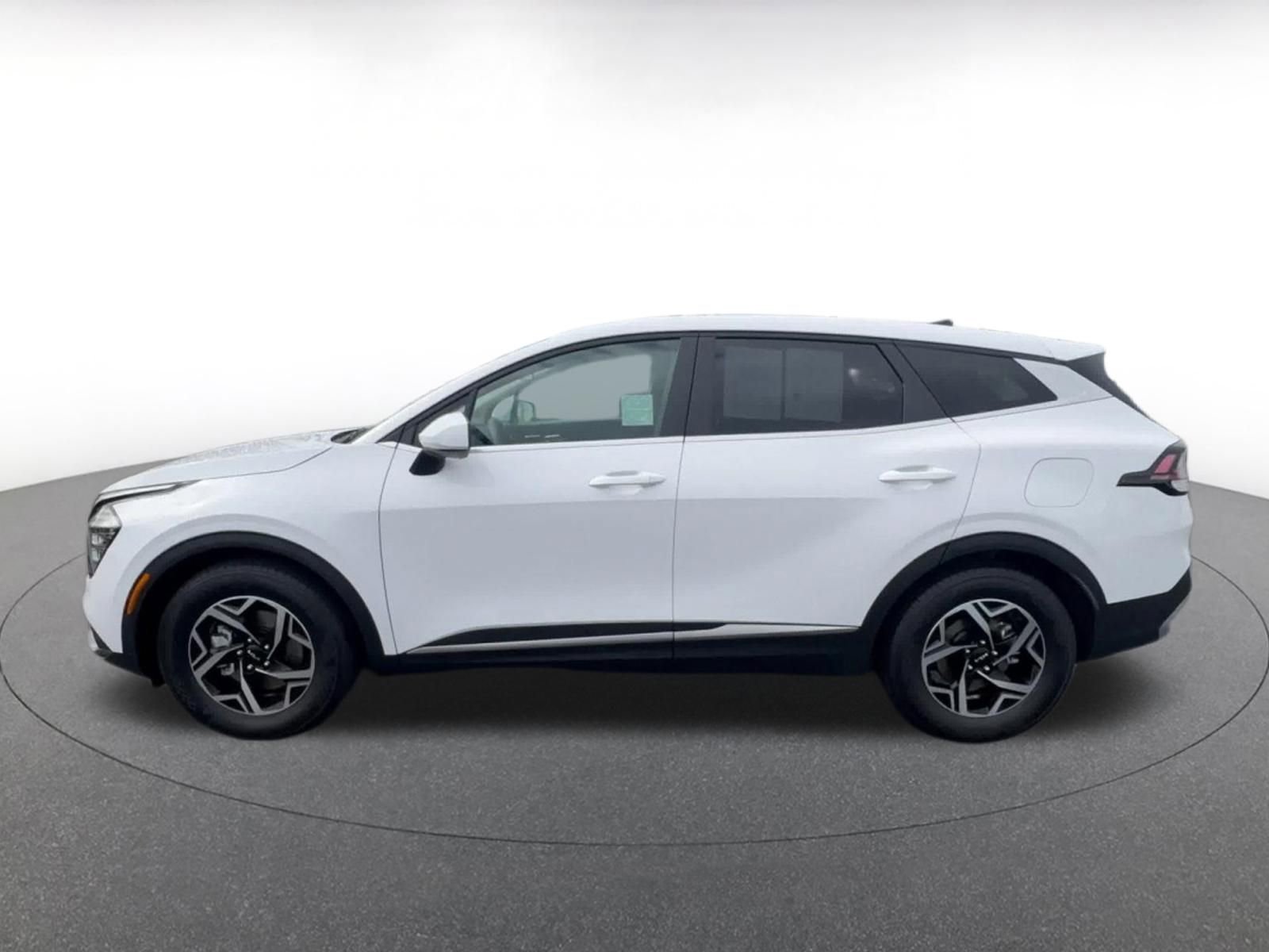 Thumbnail: 2025 Kia Sportage - 9