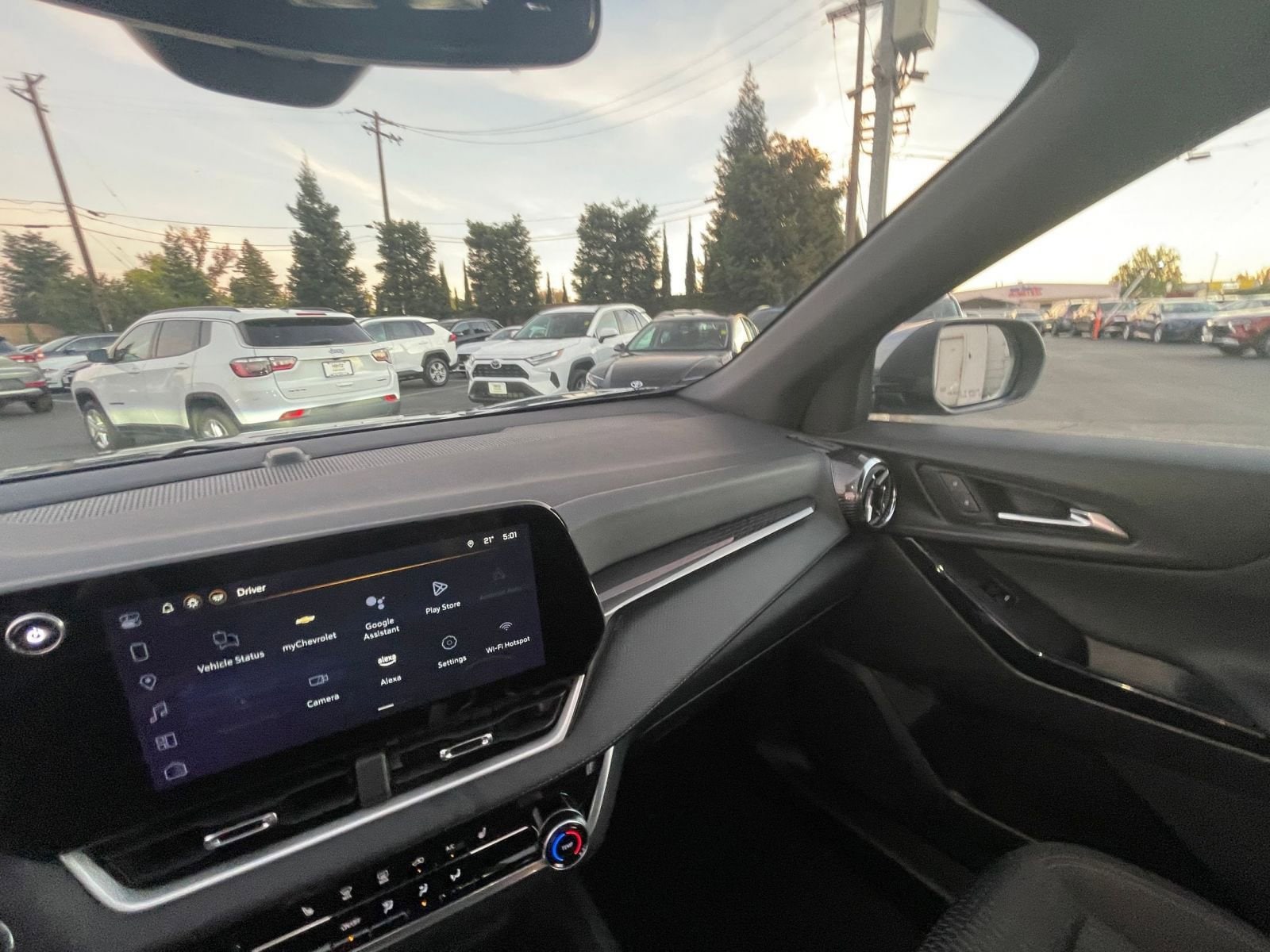 Thumbnail: 2025 Chevrolet Equinox - 34