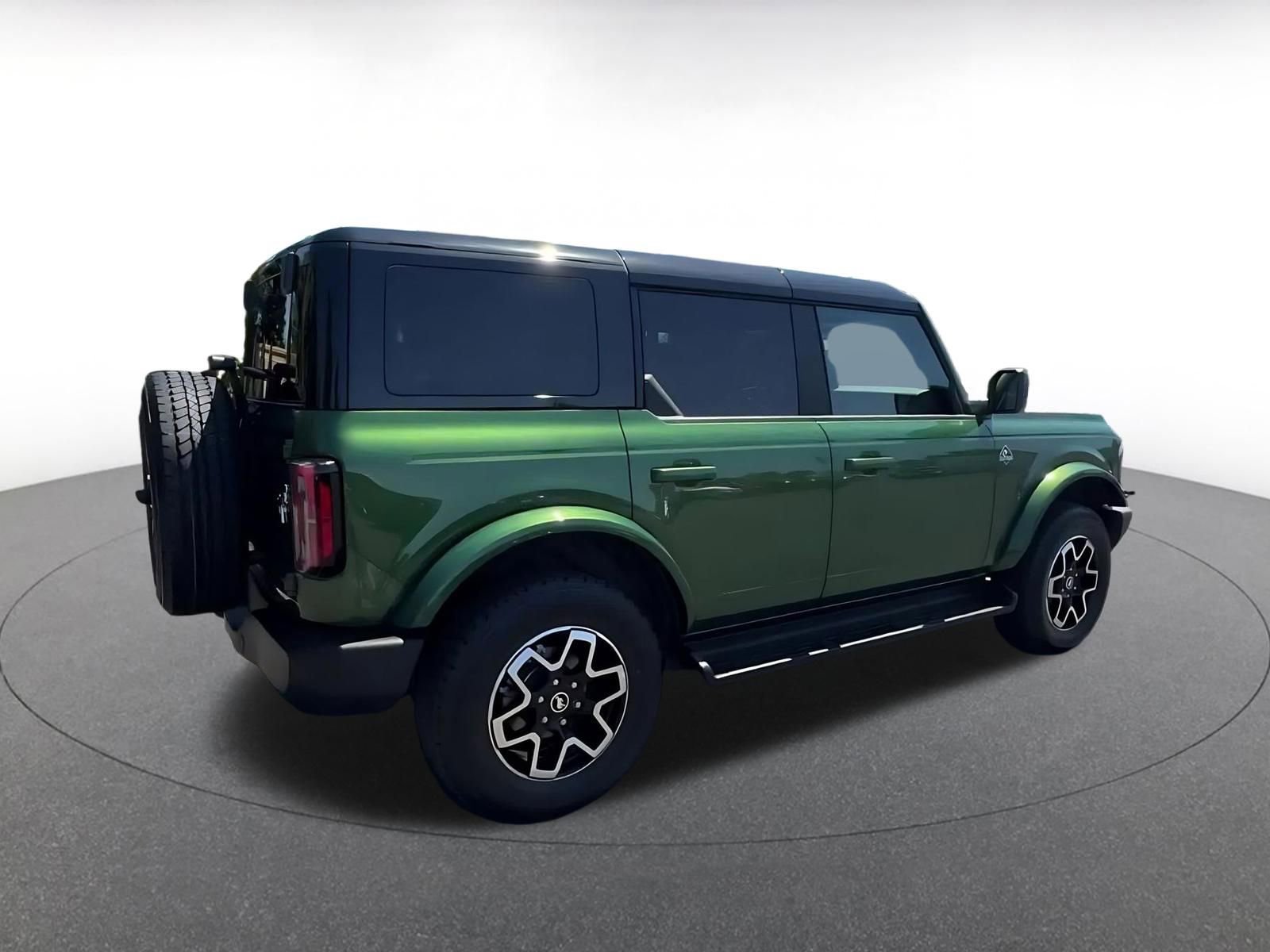 Thumbnail: 2025 Ford Bronco - 14