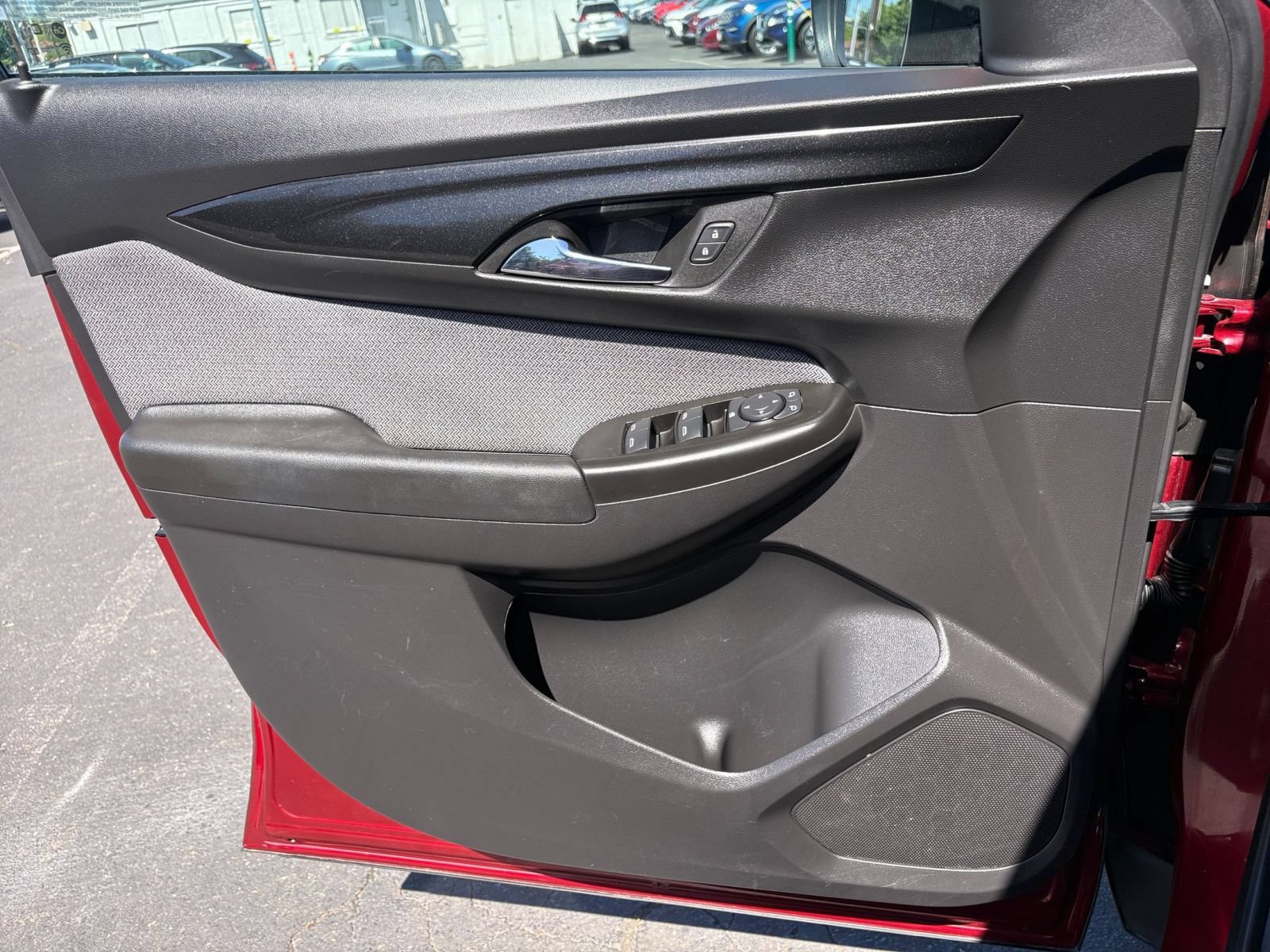 Thumbnail: 2025 Chevrolet TrailBlazer - 15