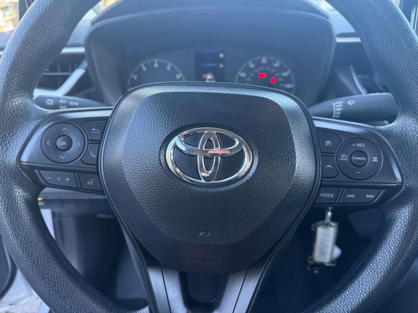 Thumbnail: 2025 Toyota Corolla - 25