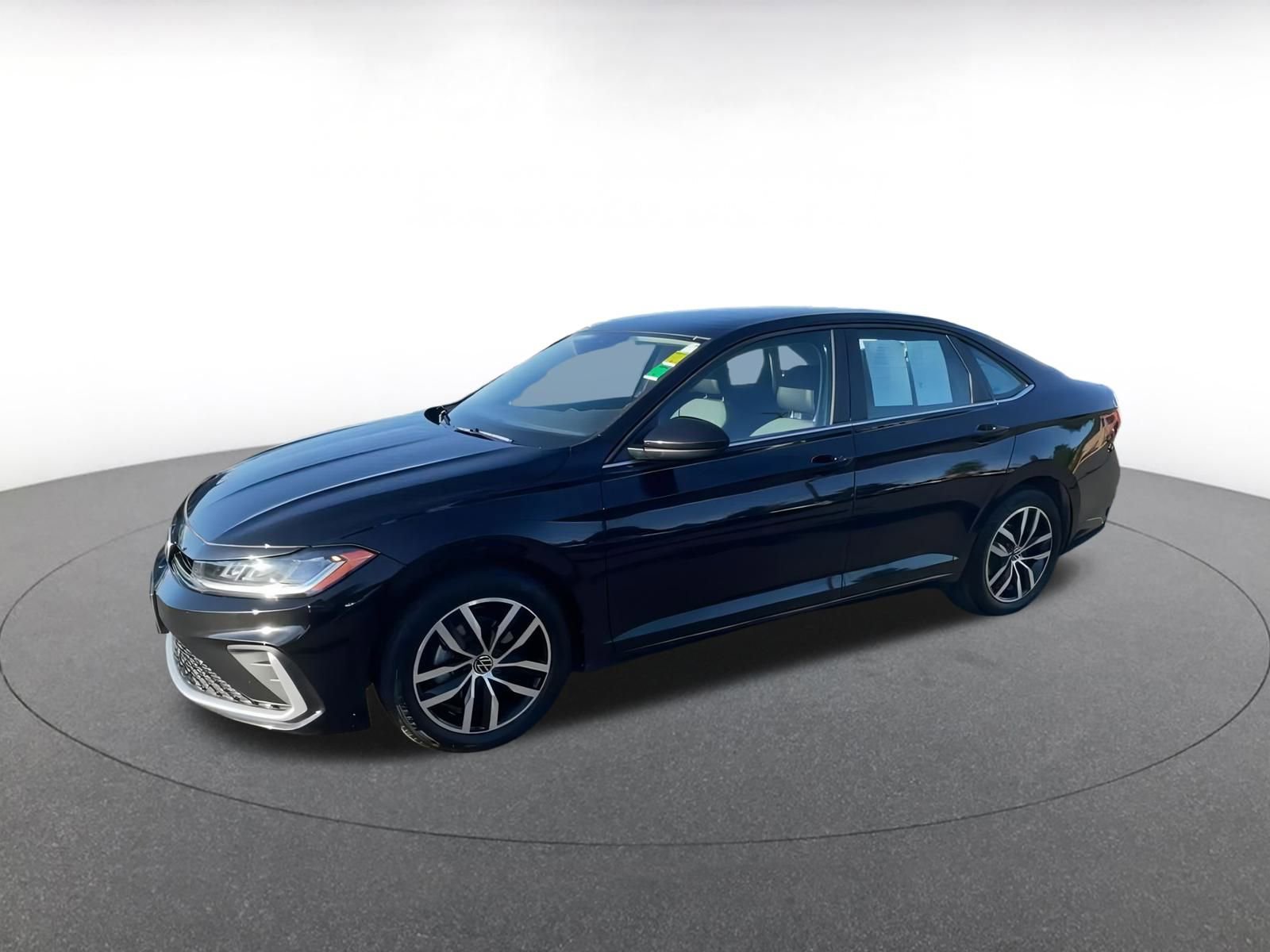 Thumbnail: 2025 Volkswagen Jetta - 8