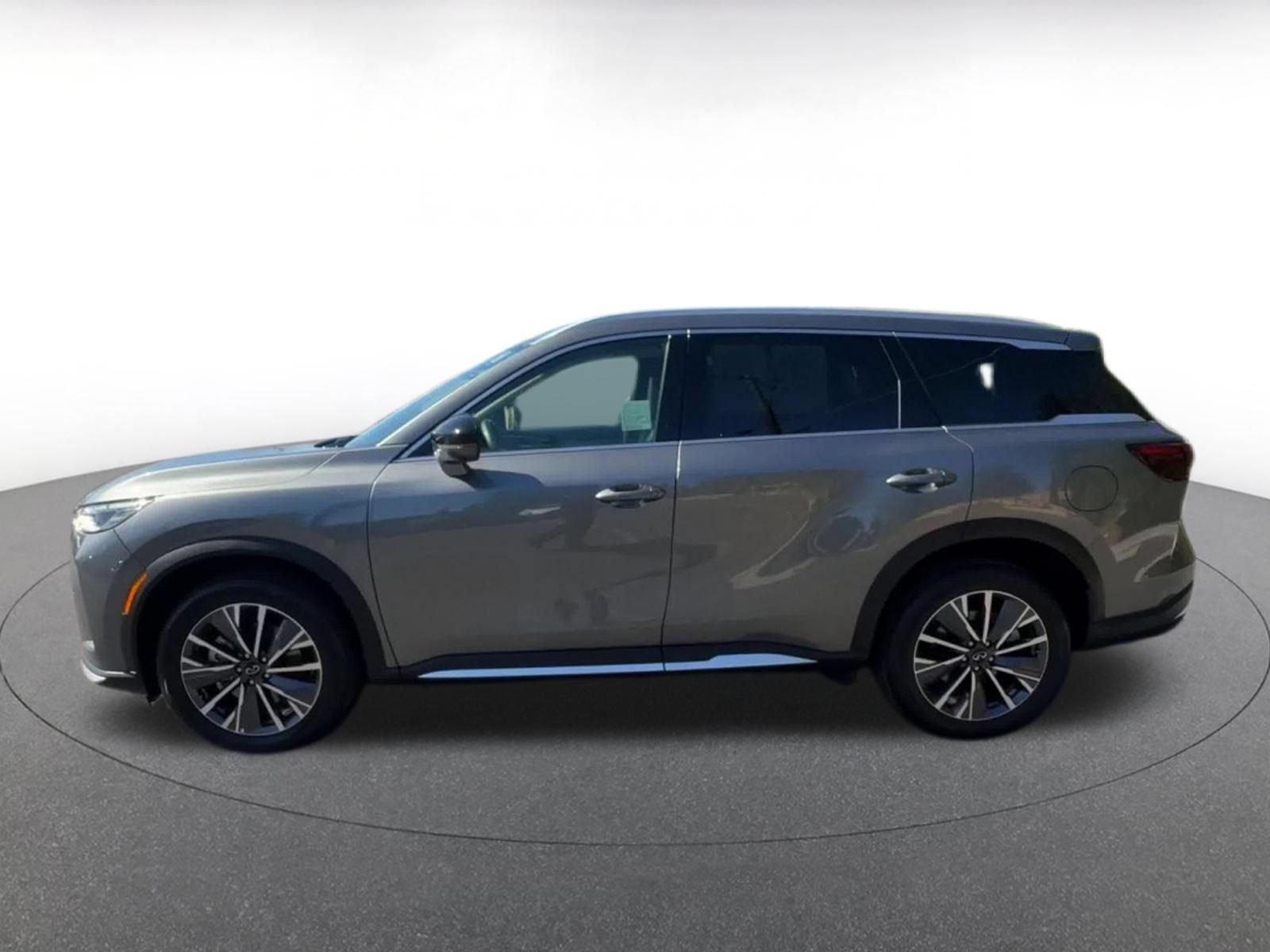 Thumbnail: 2026 INFINITI QX60 - 9