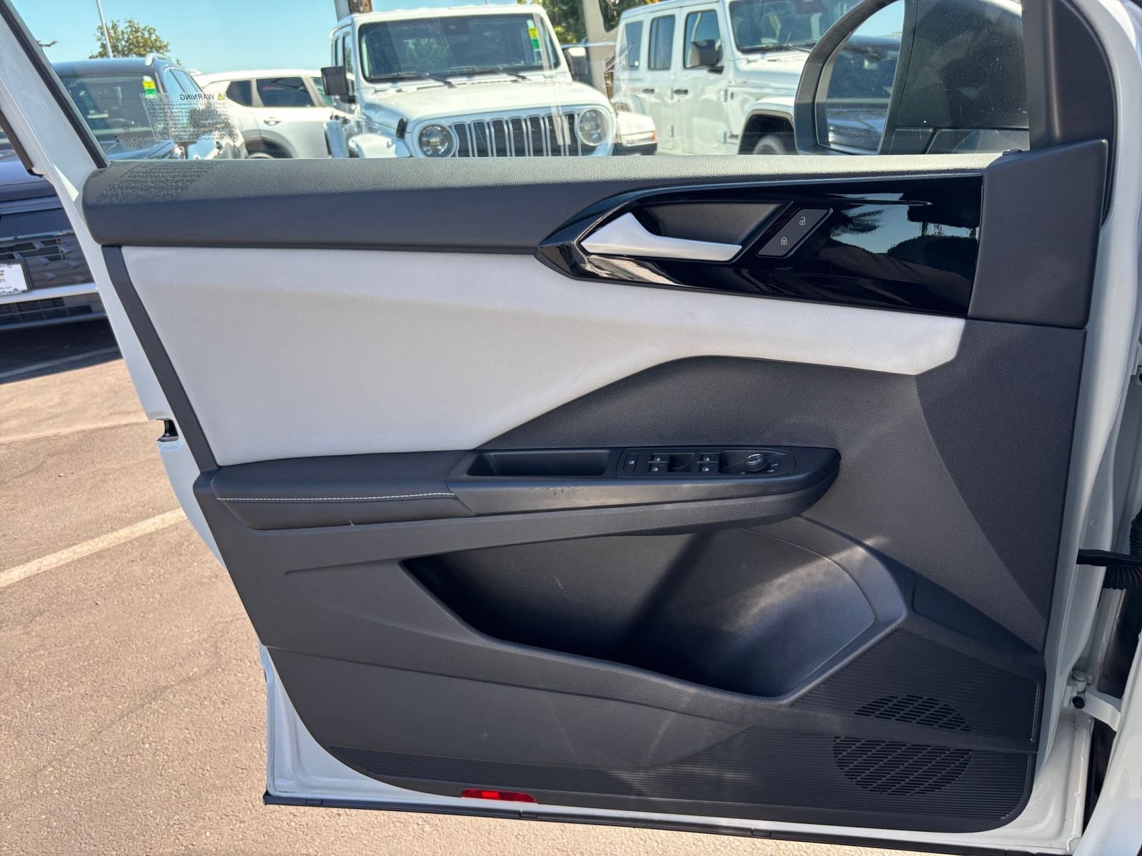 Thumbnail: 2026 Volkswagen Taos - 18