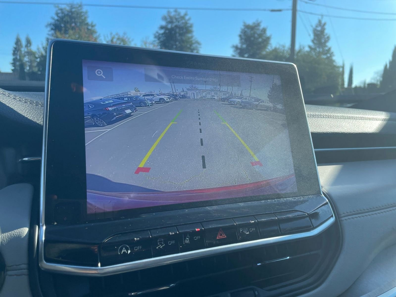 Thumbnail: 2025 Jeep Compass - 17