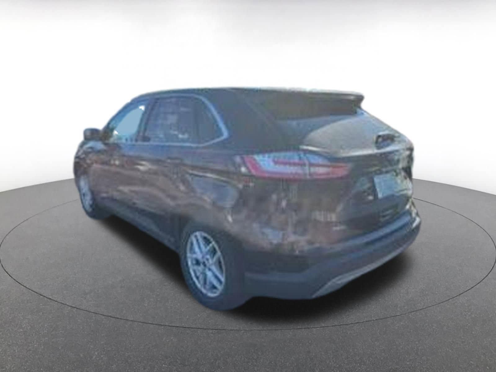 Thumbnail: 2022 Ford Edge - 3