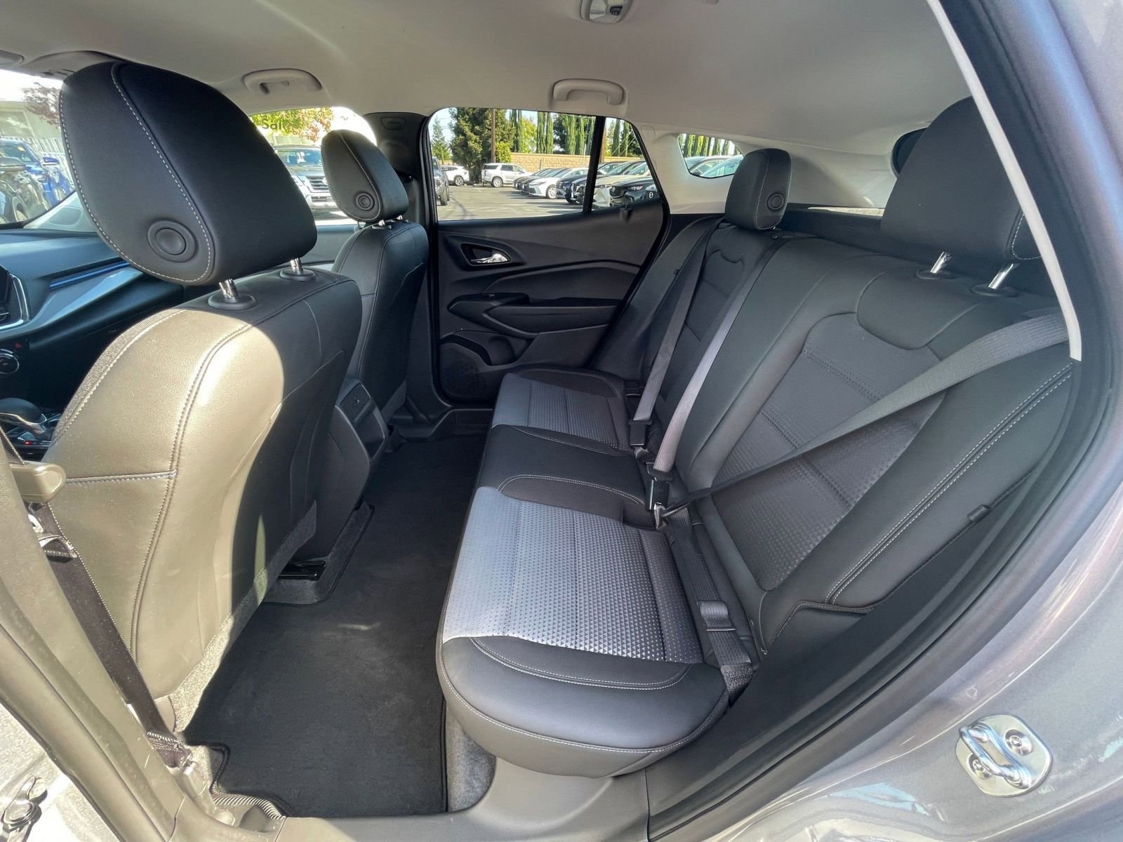 Thumbnail: 2025 Chevrolet Trax - 24