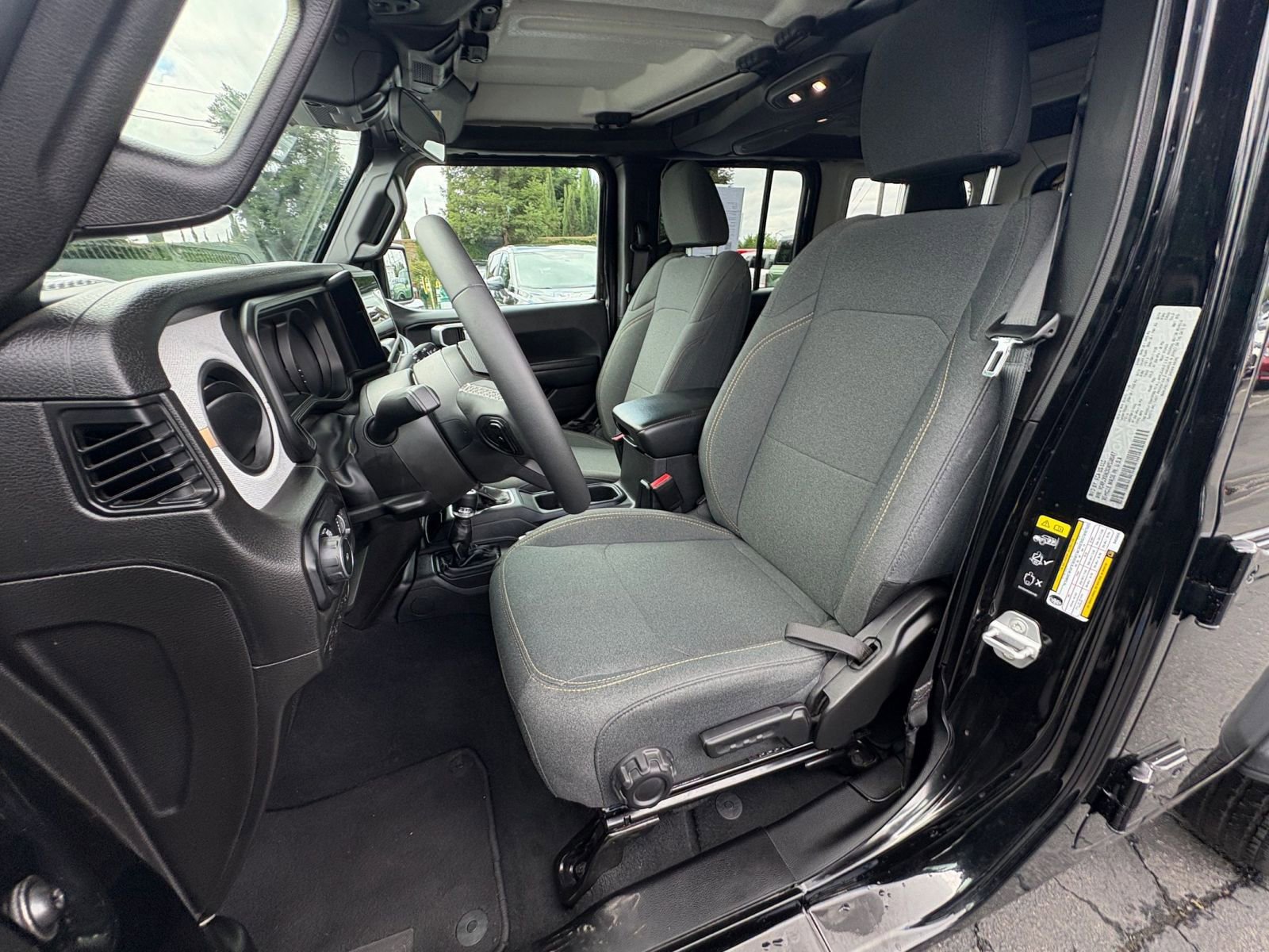 Thumbnail: 2025 Jeep Wrangler - 35