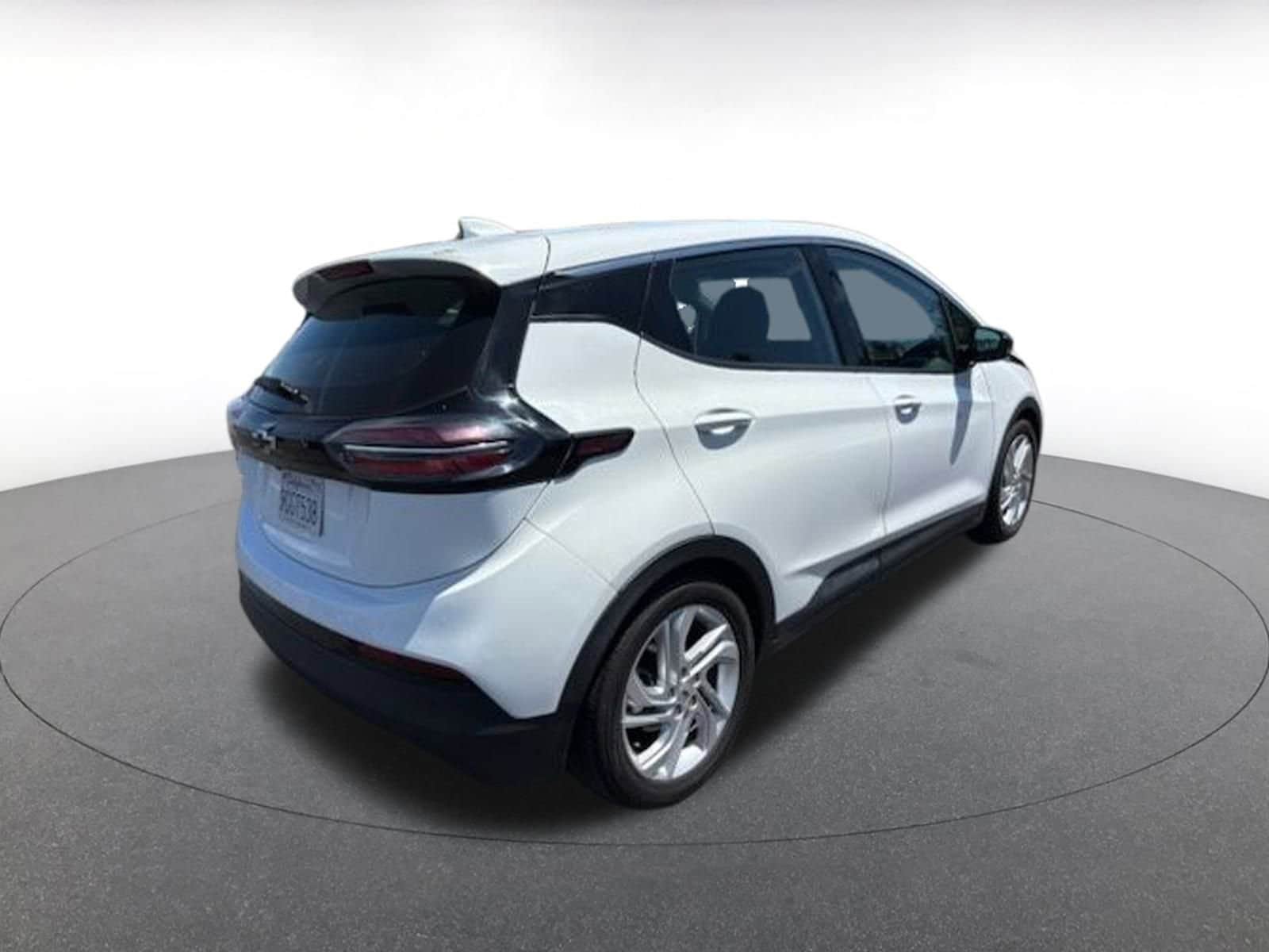 Thumbnail: 2023 Chevrolet Bolt EV - 4
