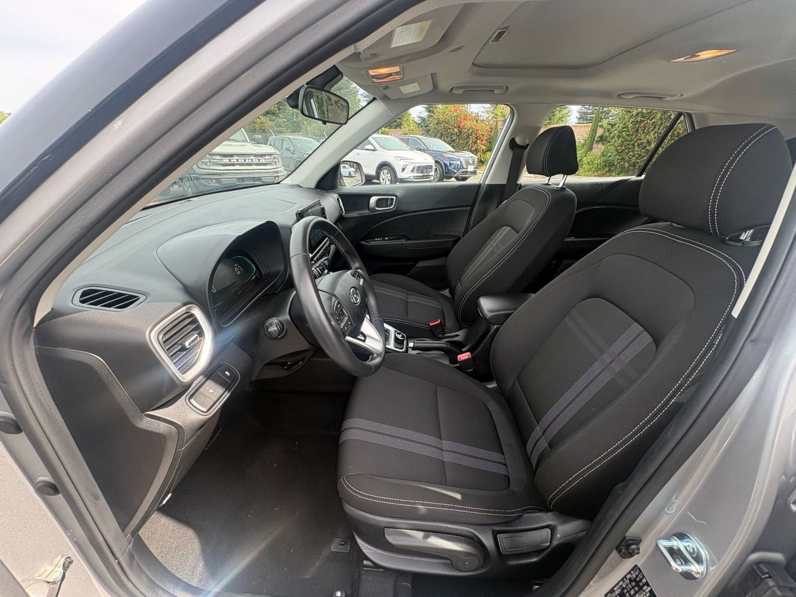 Thumbnail: 2025 Hyundai Venue - 25