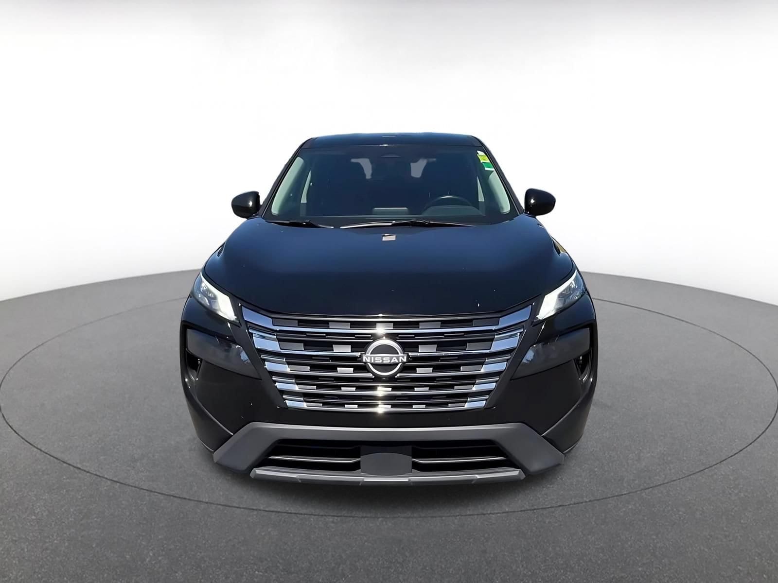 Thumbnail: 2025 Nissan Rogue - 4