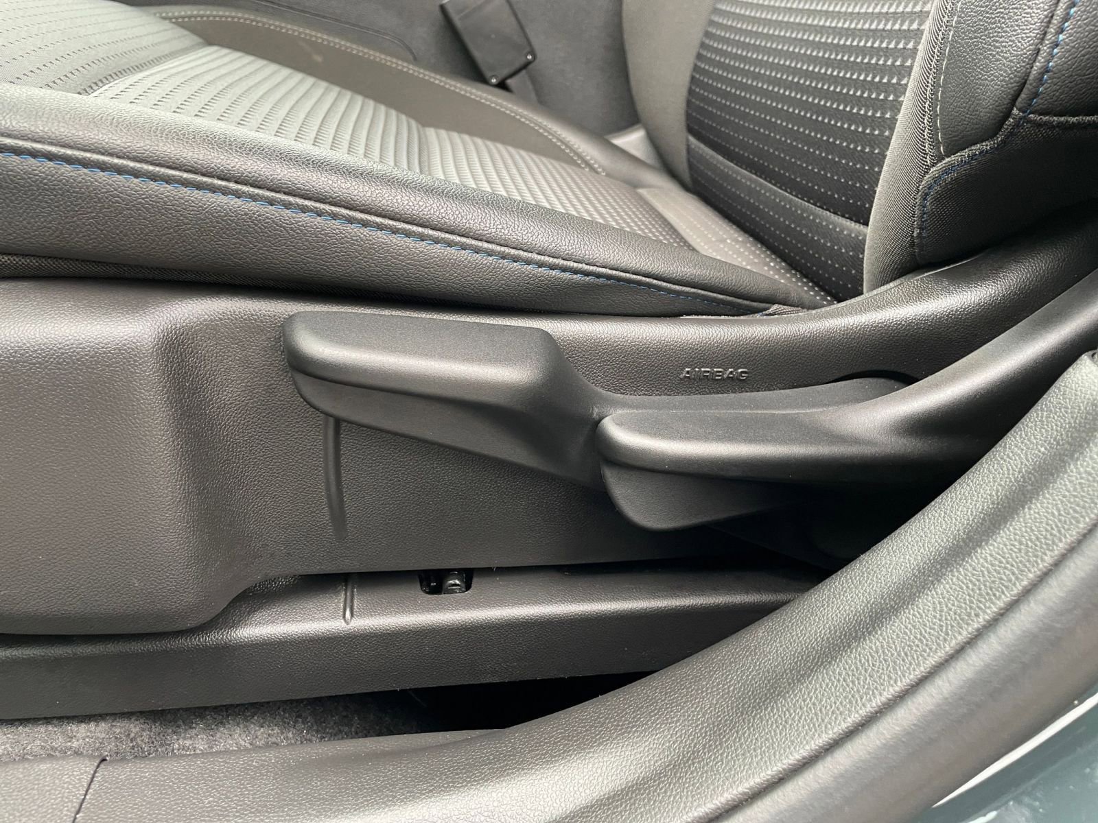 Thumbnail: 2025 Chevrolet Trax - 23