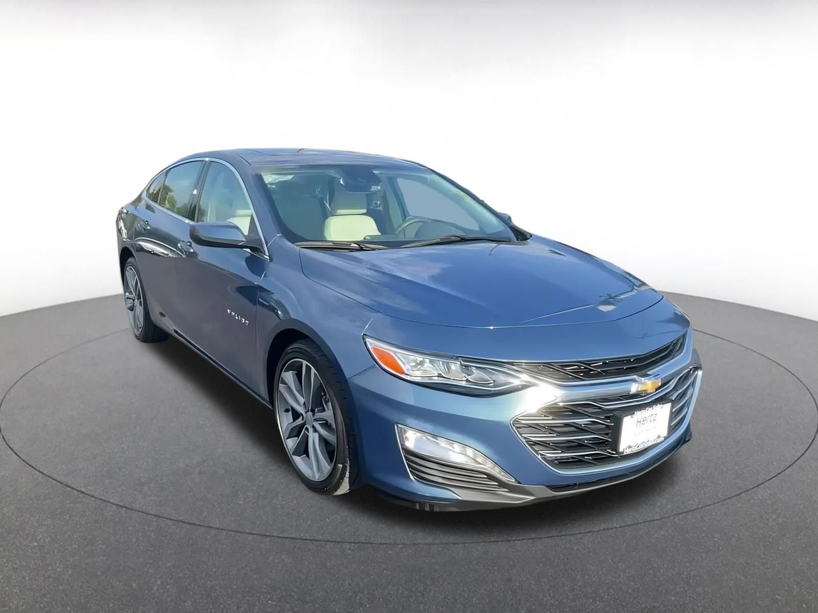 Thumbnail: 2024 Chevrolet Malibu - 3