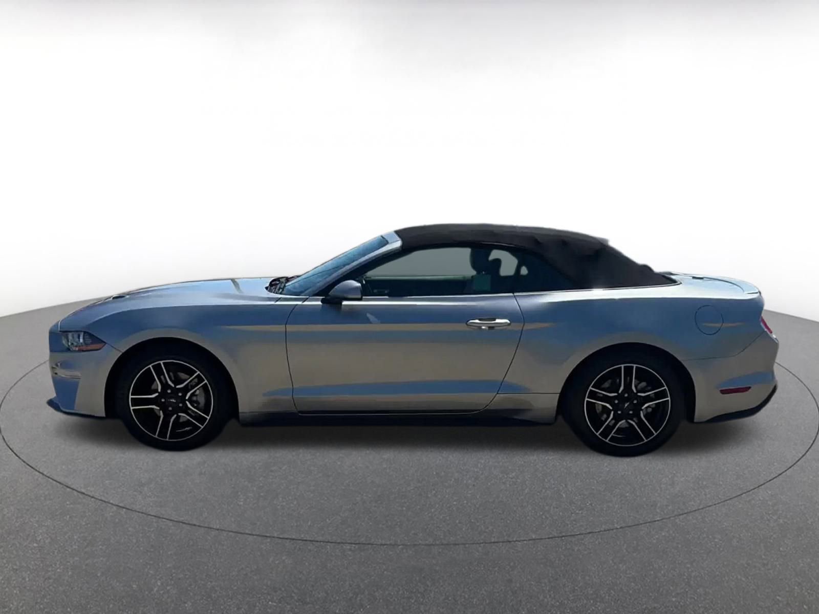 Thumbnail: 2023 Ford Mustang - 9