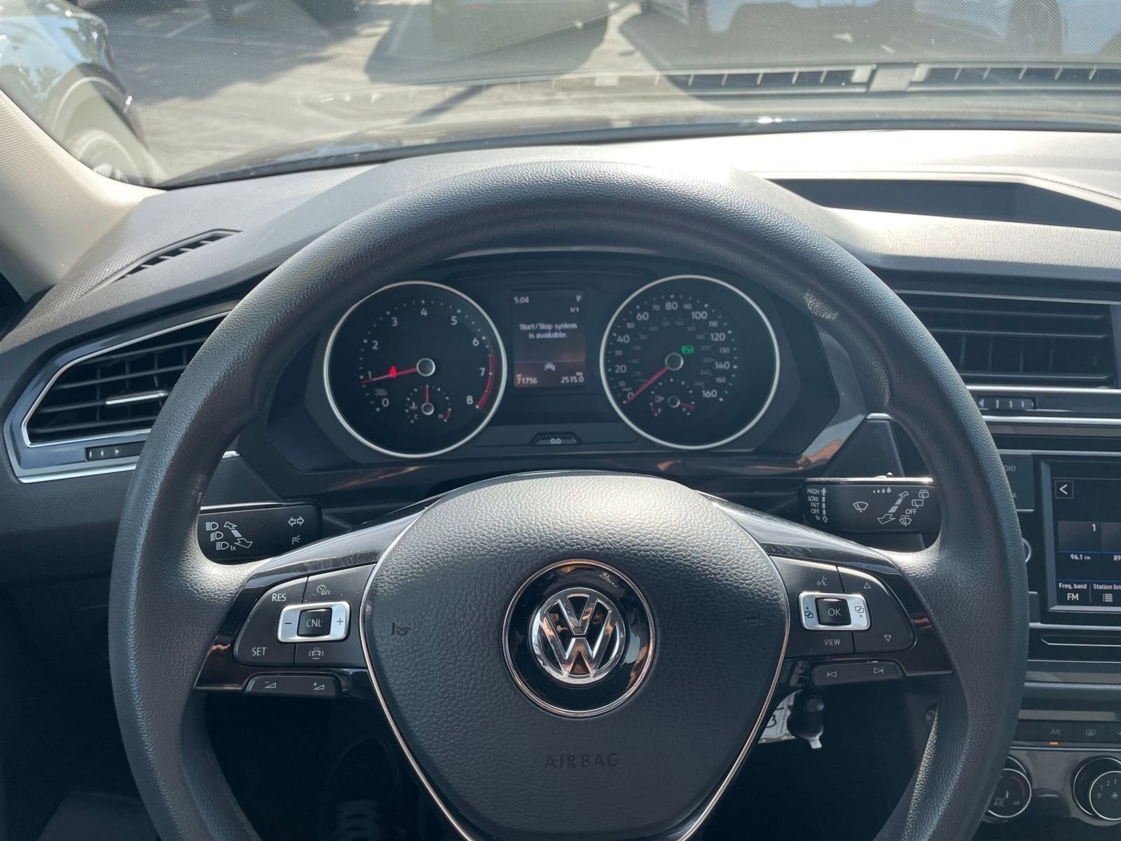 Thumbnail: 2021 Volkswagen Tiguan - 27