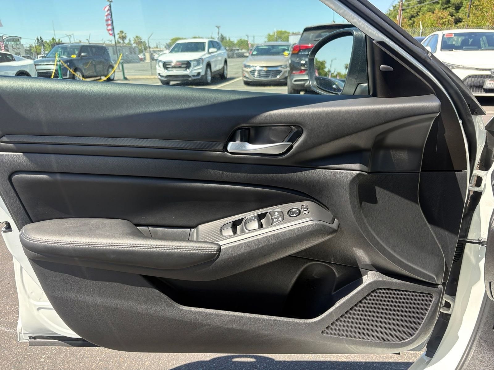 Thumbnail: 2025 Nissan Altima - 18