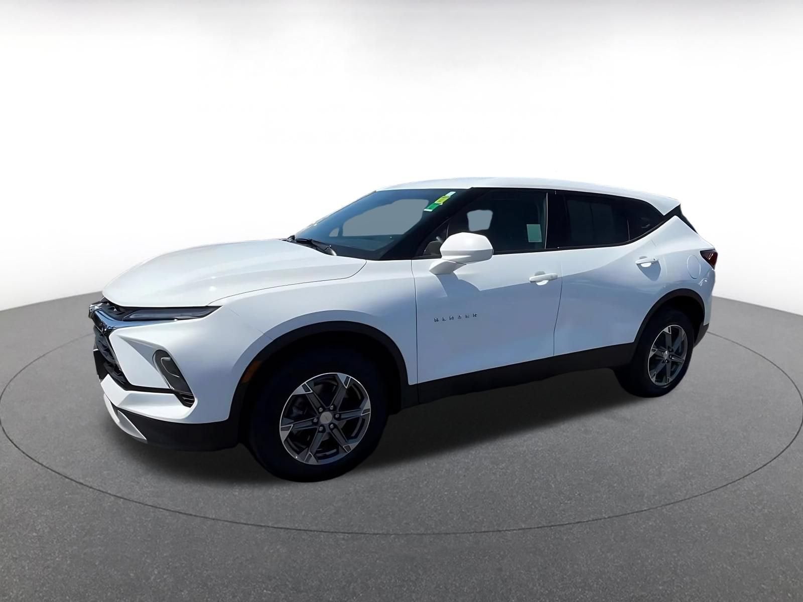 Thumbnail: 2026 Chevrolet Blazer - 6