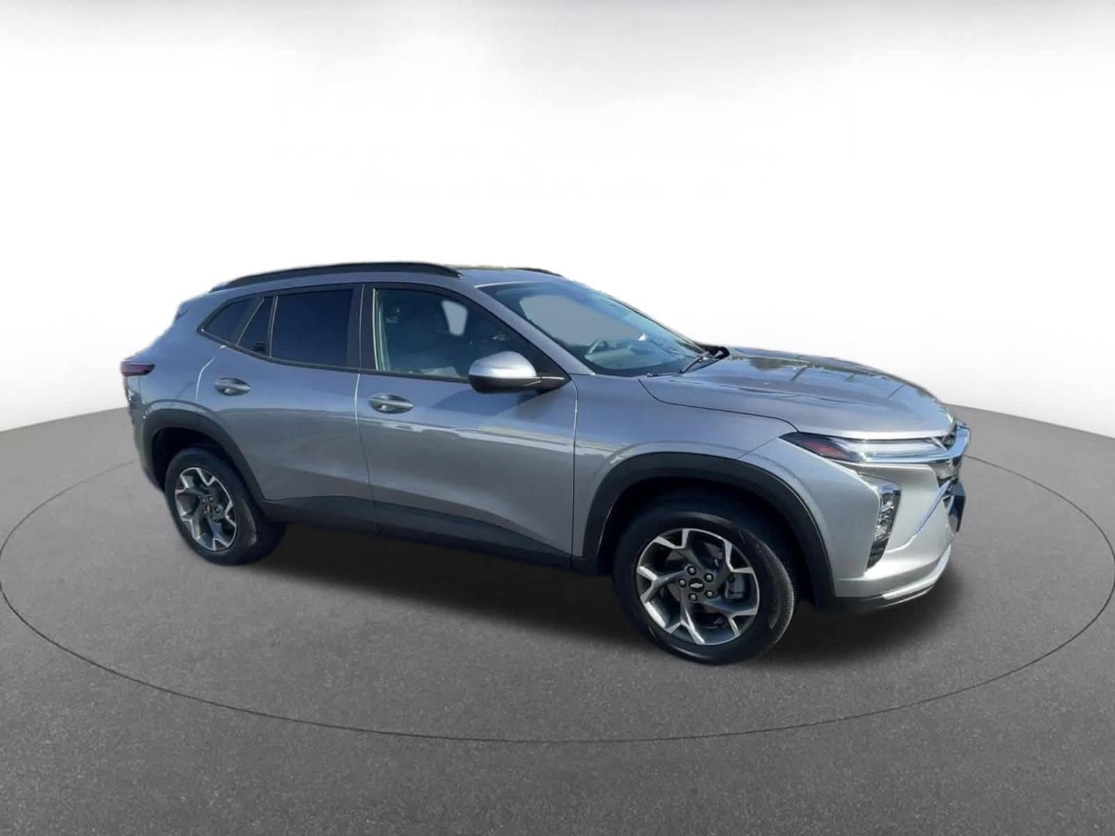 Thumbnail: 2025 Chevrolet Trax - 2