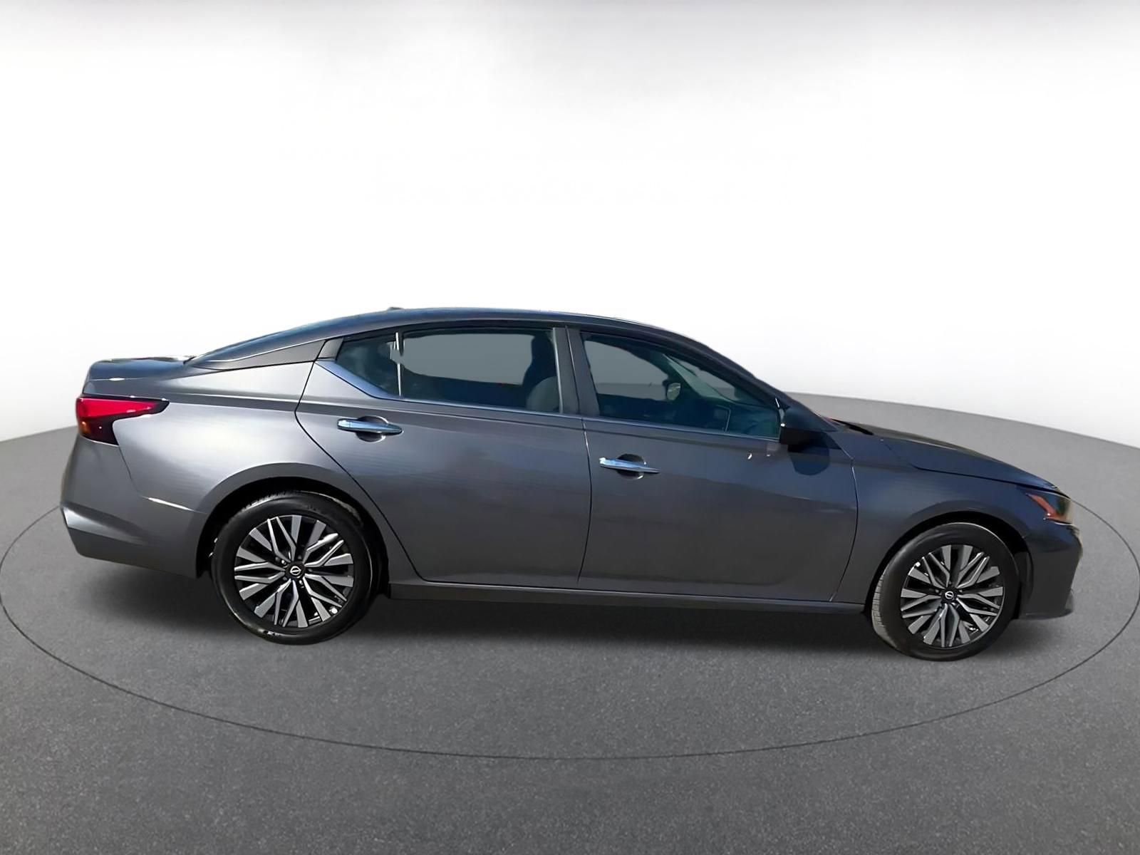 Thumbnail: 2025 Nissan Altima - 16