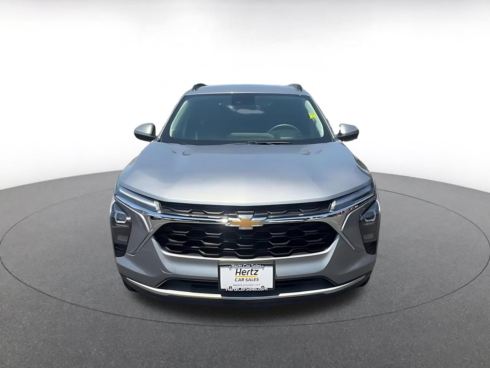 Thumbnail: 2025 Chevrolet Trax - 4