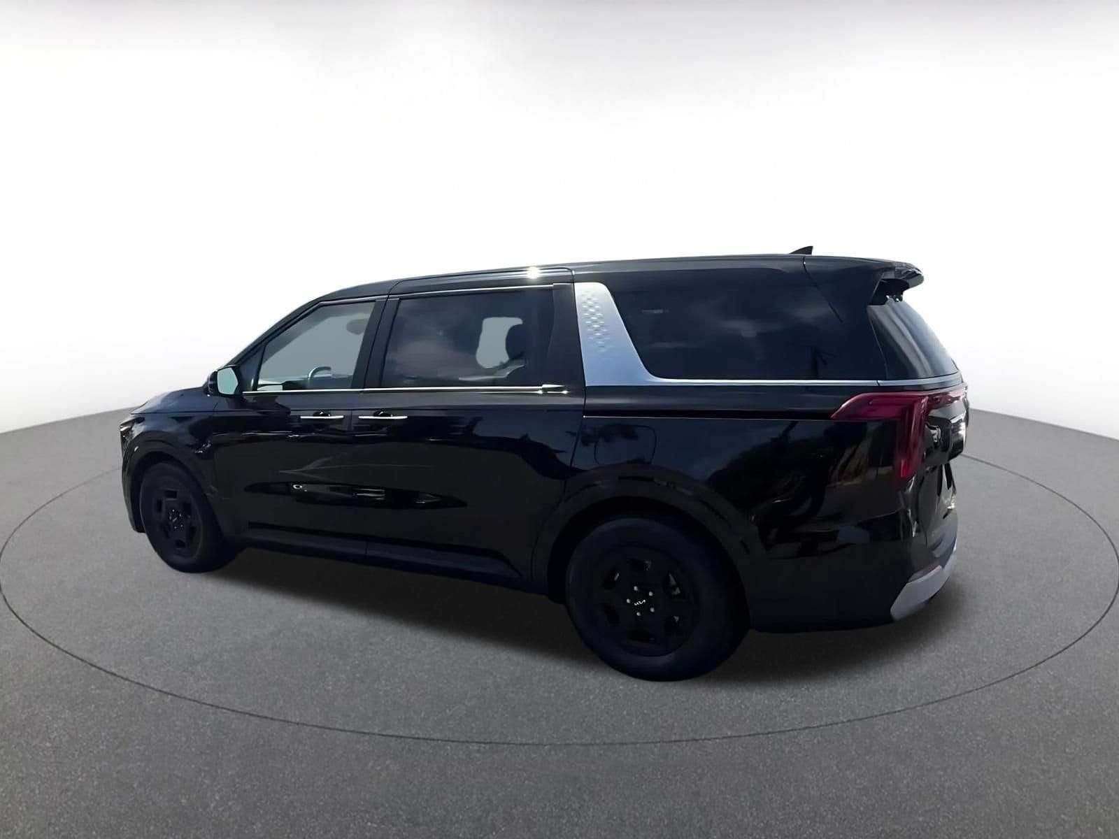 Thumbnail: 2026 Kia Carnival - 10