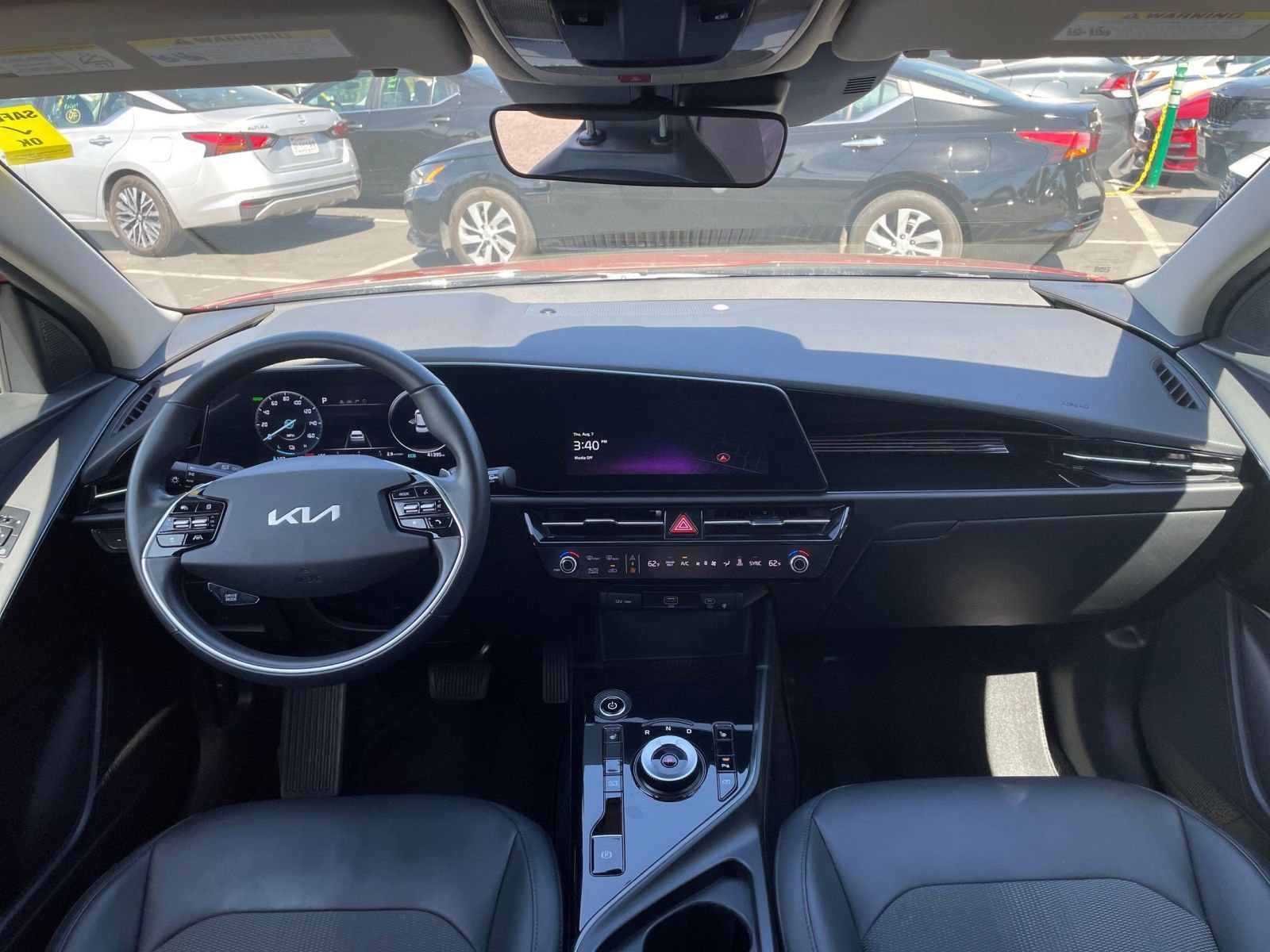Thumbnail: 2023 Kia Niro - 35