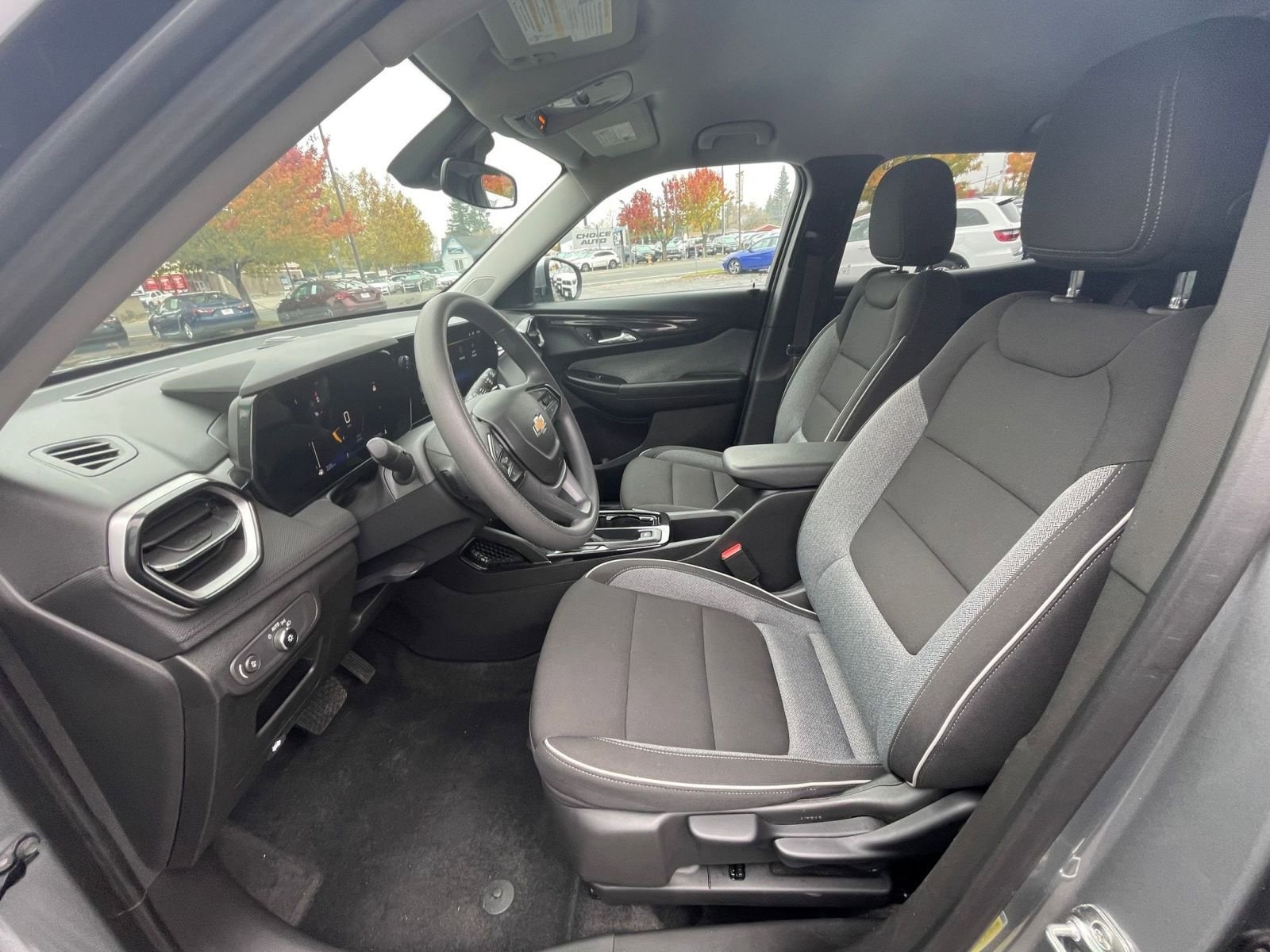 Thumbnail: 2025 Chevrolet TrailBlazer - 24