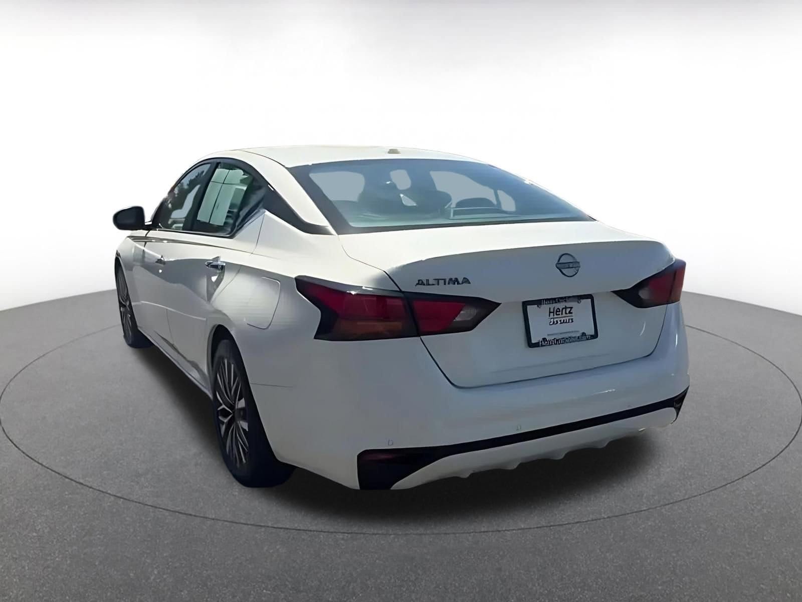 Thumbnail: 2025 Nissan Altima - 11