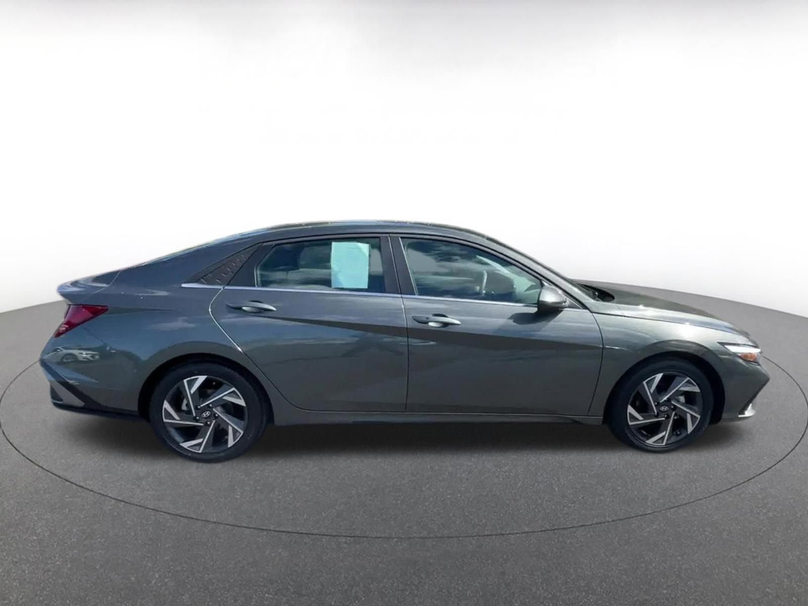 Thumbnail: 2025 Hyundai Elantra - 16