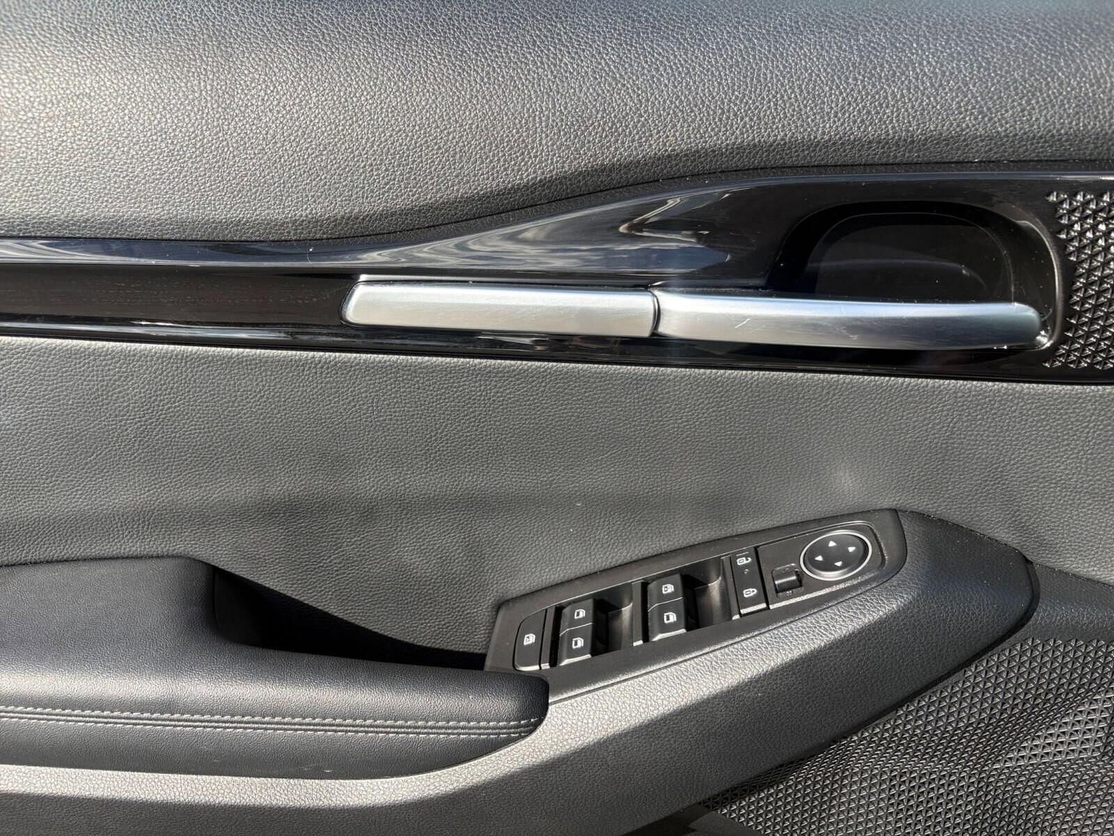 Thumbnail: 2025 Kia Seltos - 18