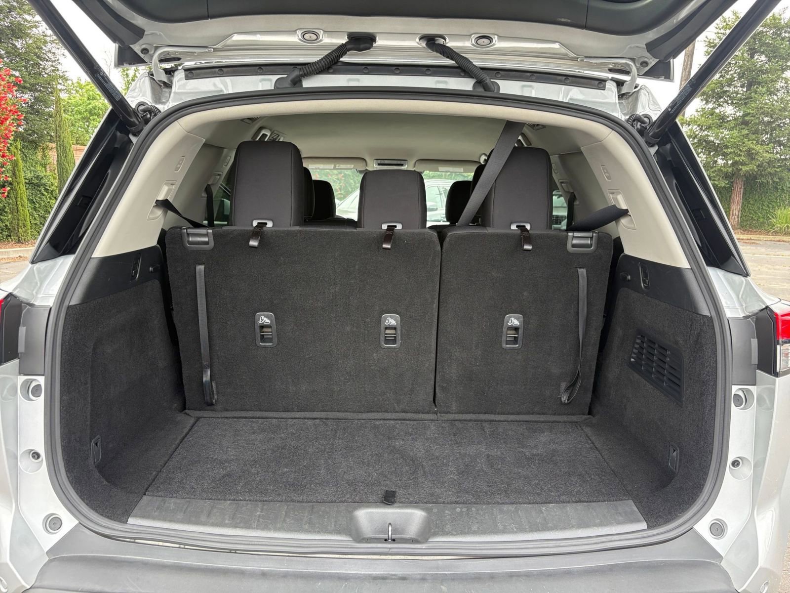 Thumbnail: 2025 Nissan Pathfinder - 34