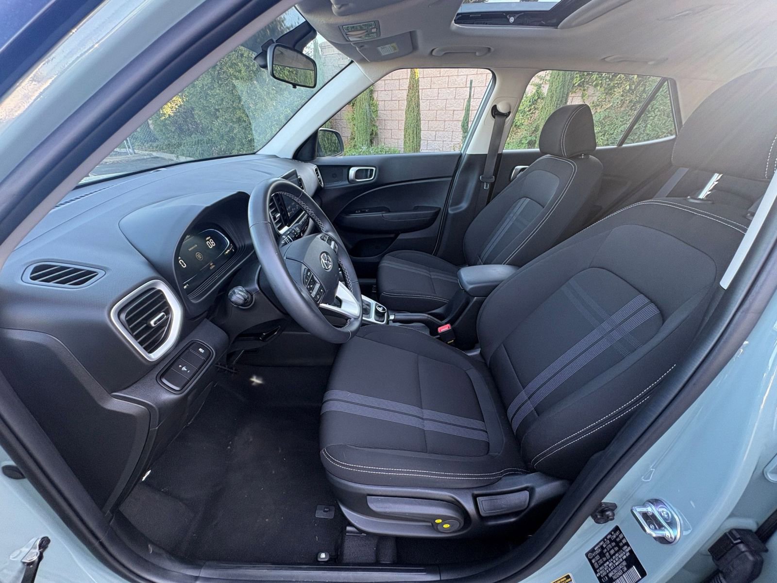 Thumbnail: 2025 Hyundai Venue - 25