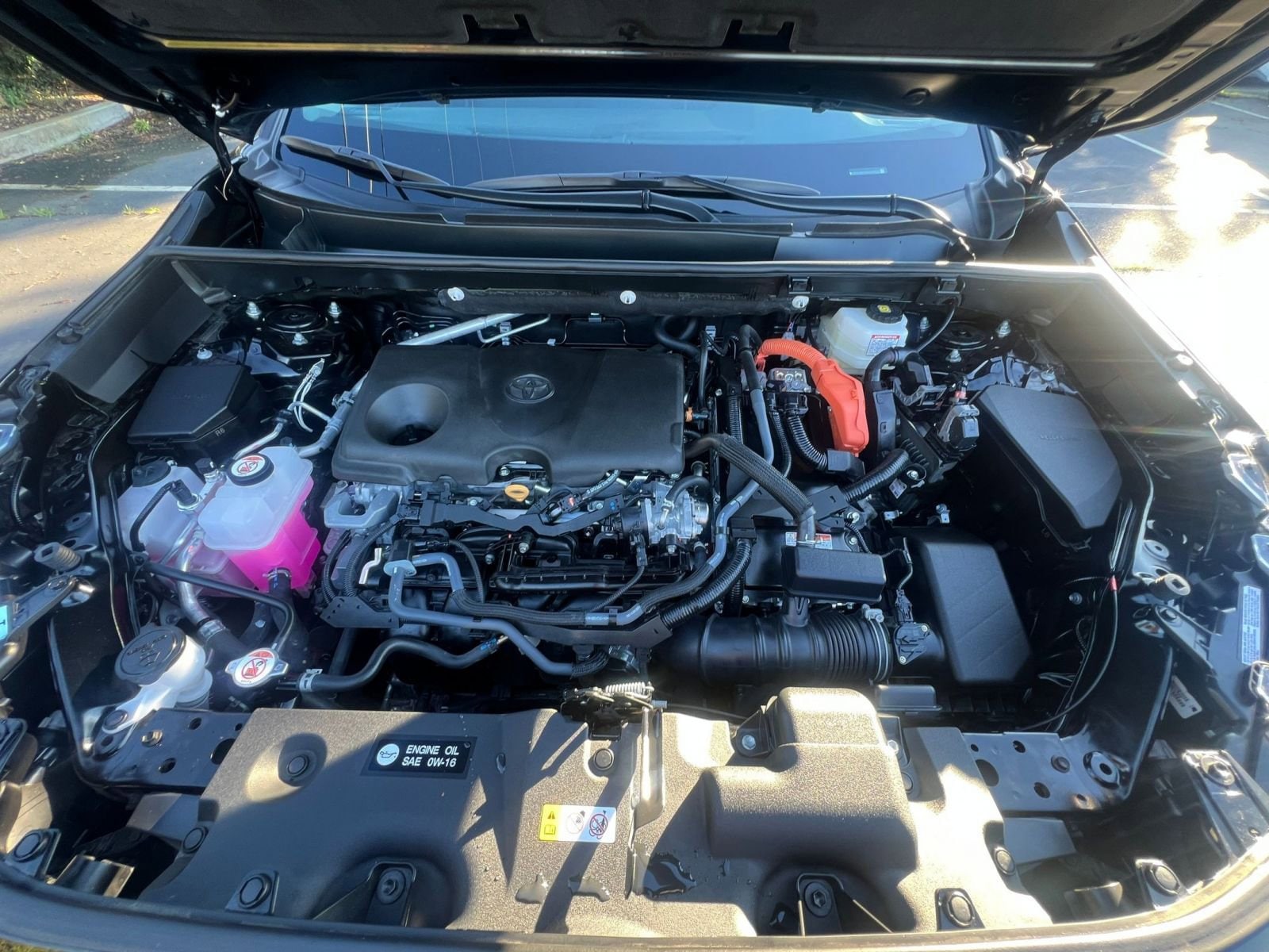 Thumbnail: 2025 Toyota RAV4 - 32