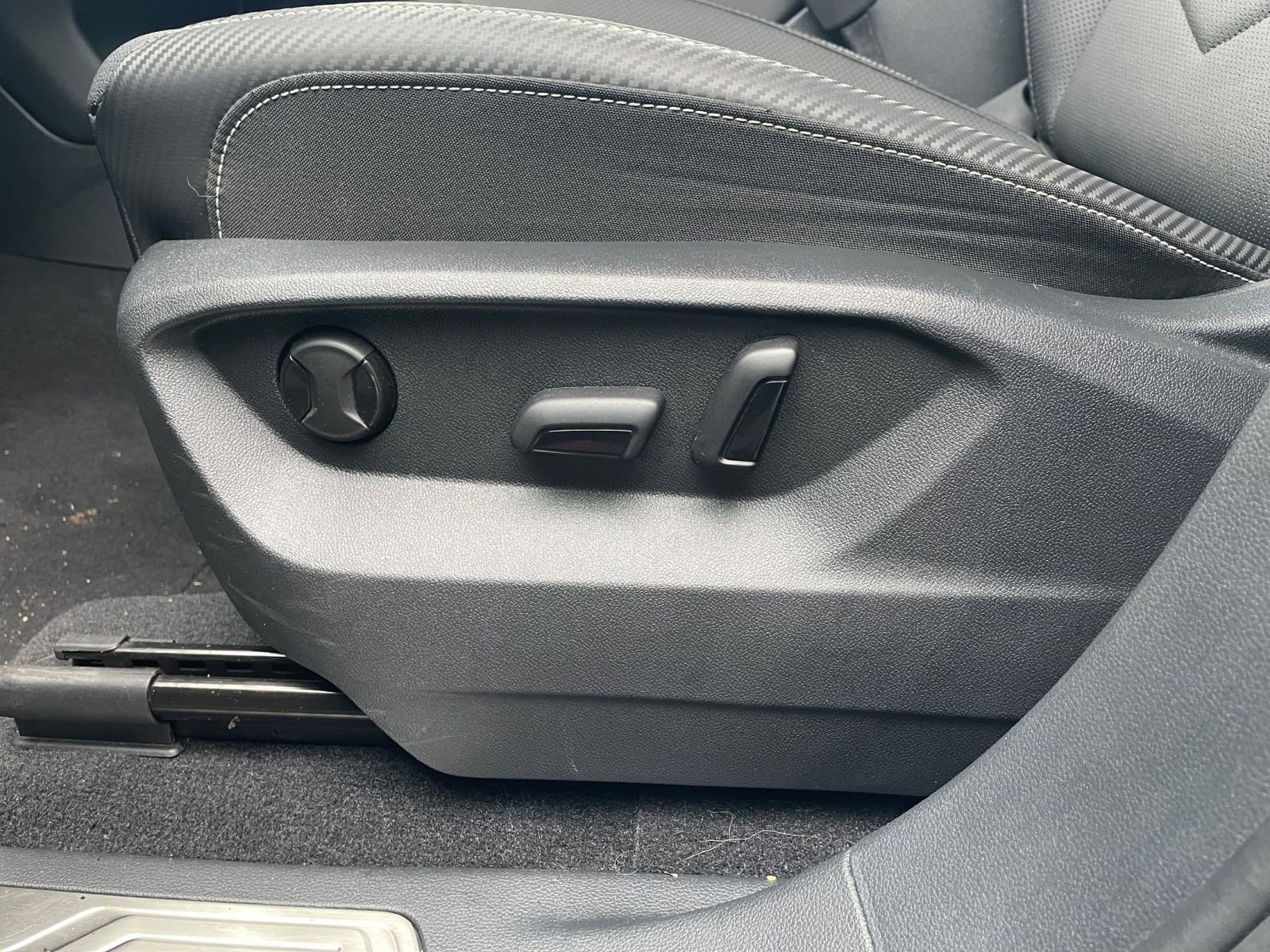 Thumbnail: 2025 Volkswagen Atlas - 23