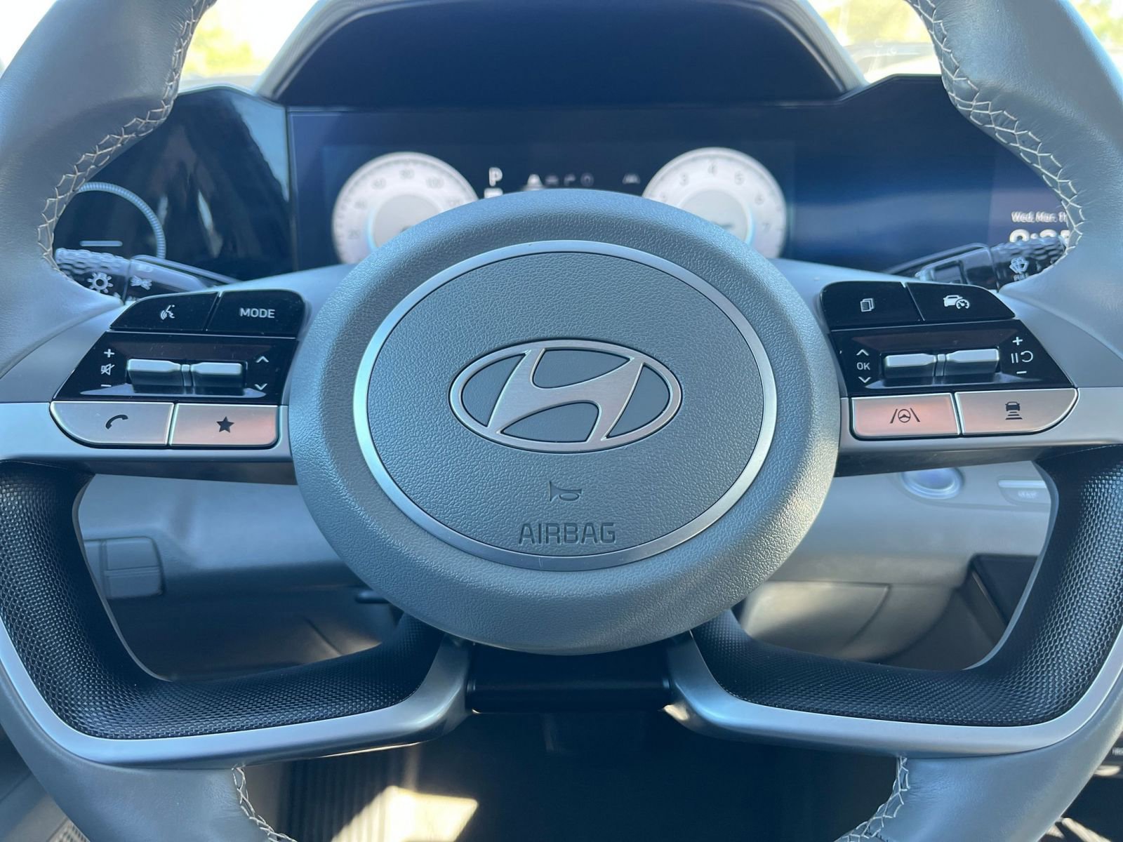 Thumbnail: 2025 Hyundai Elantra - 28