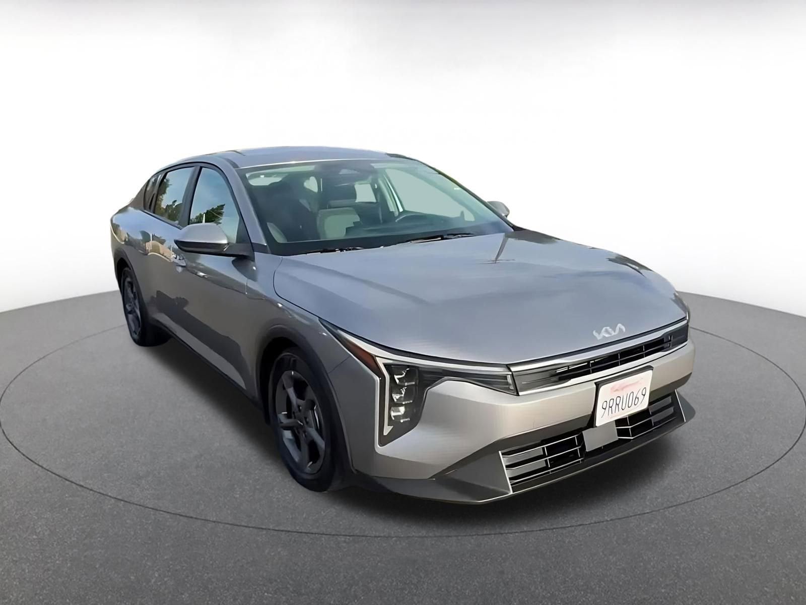 Thumbnail: 2025 Kia K4 - 3