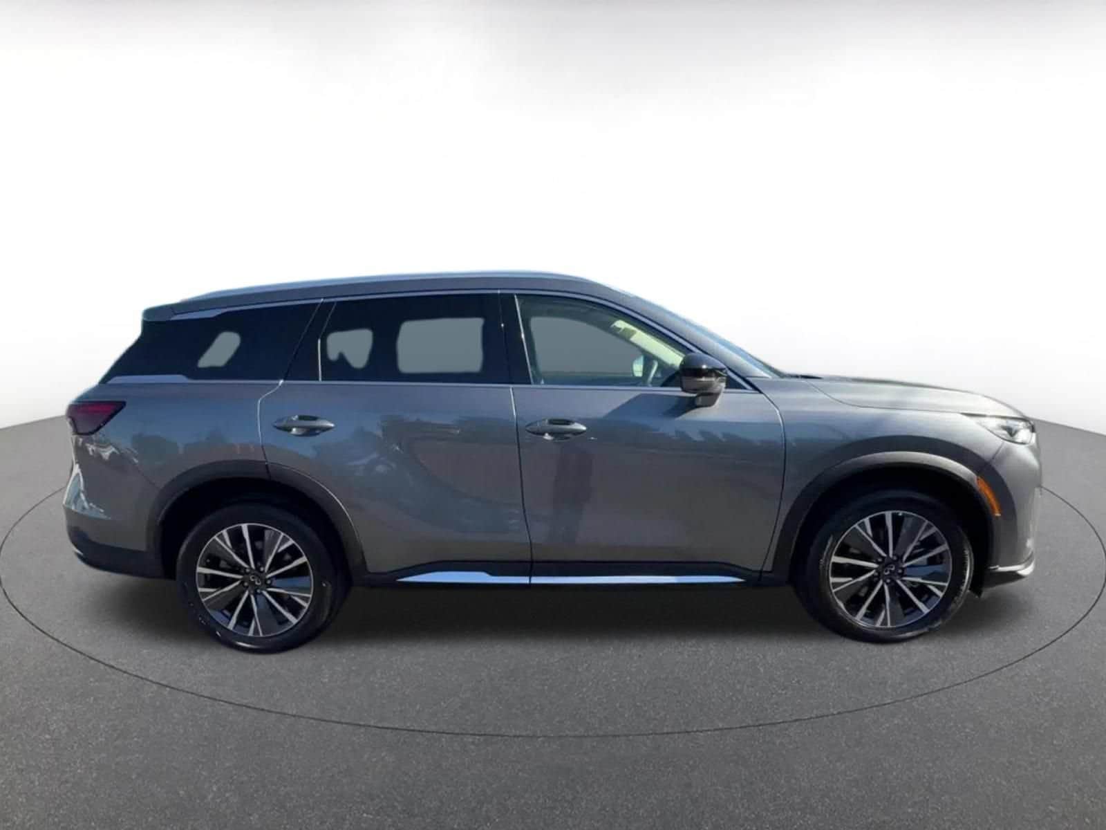 Thumbnail: 2026 INFINITI QX60 - 15
