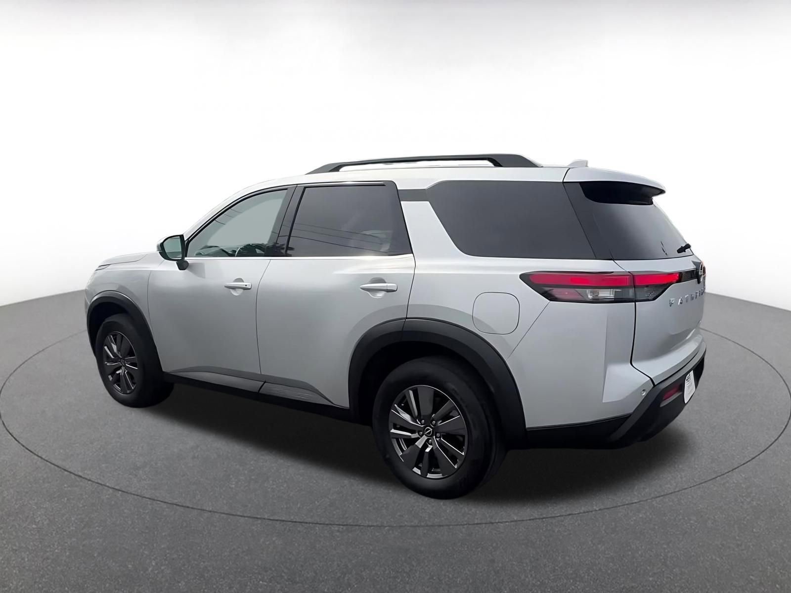 Thumbnail: 2025 Nissan Pathfinder - 10