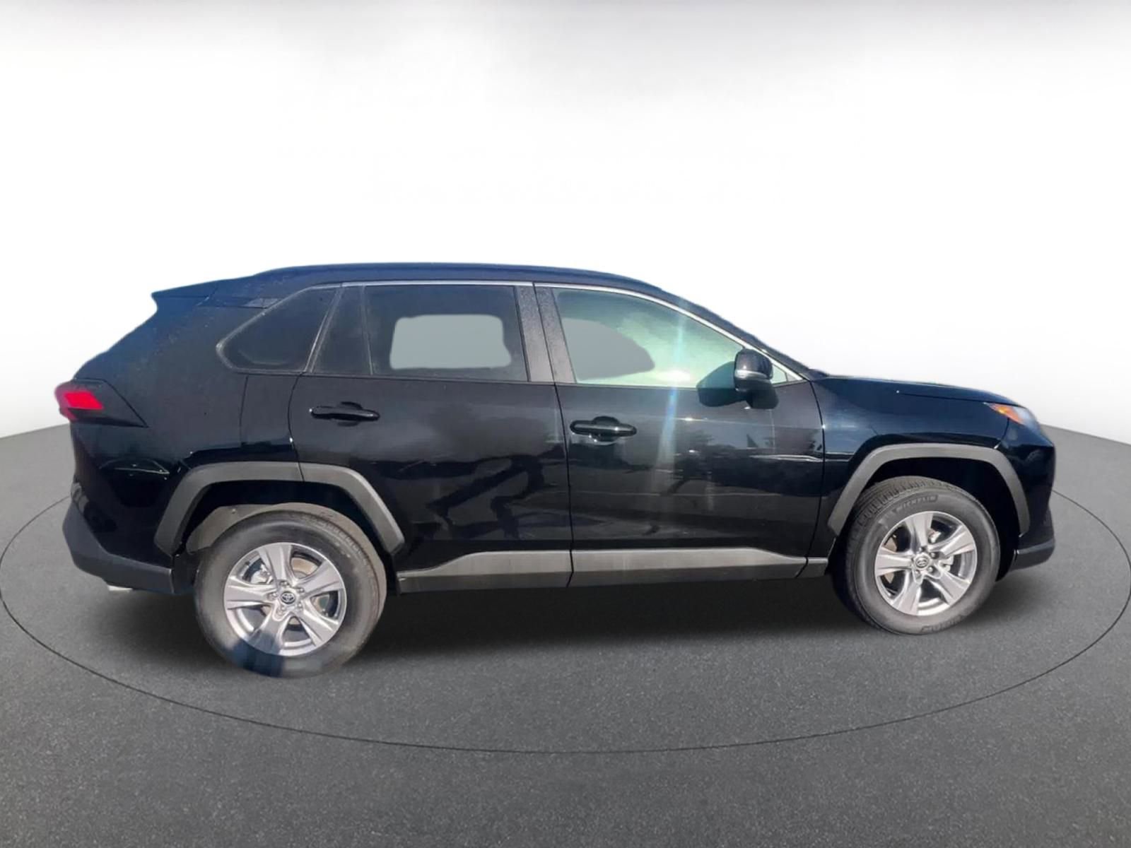 Thumbnail: 2025 Toyota RAV4 - 16