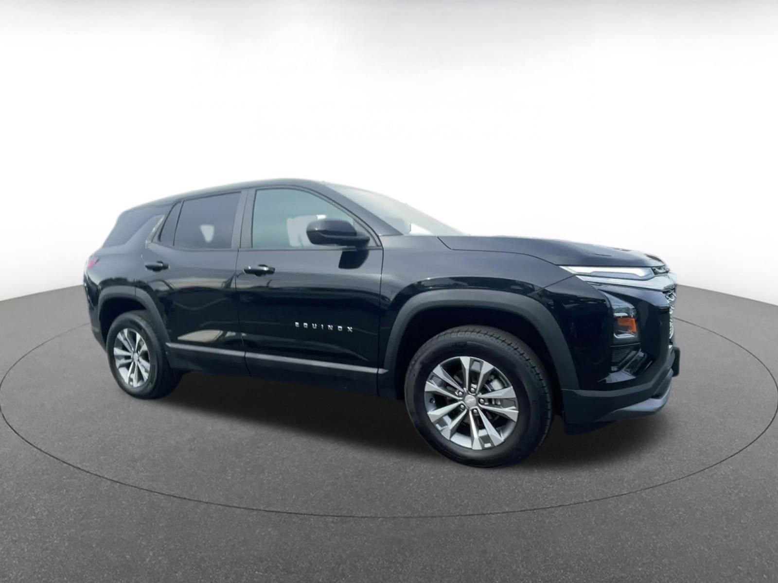 Thumbnail: 2025 Chevrolet Equinox - 2