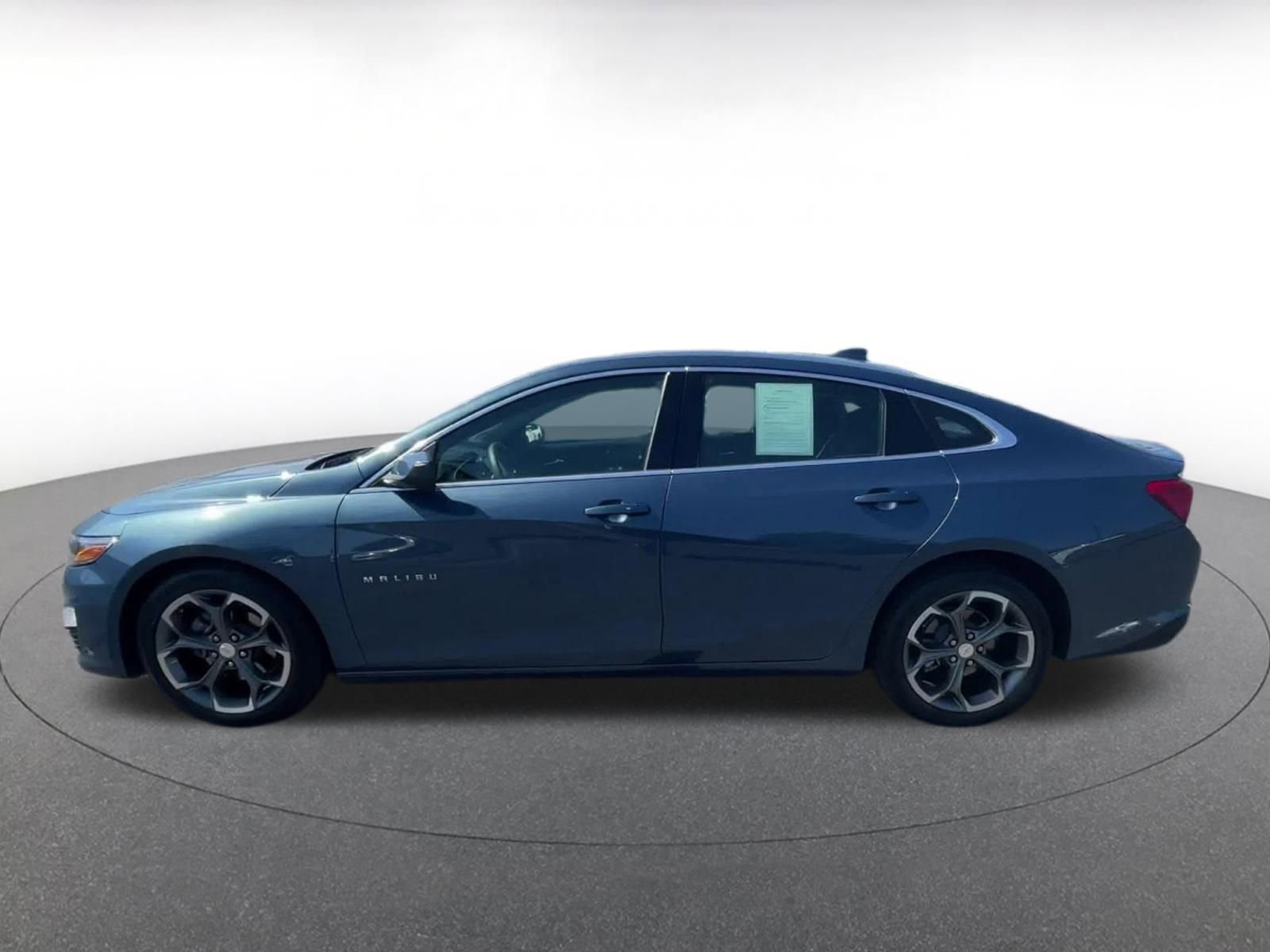 Thumbnail: 2024 Chevrolet Malibu - 8