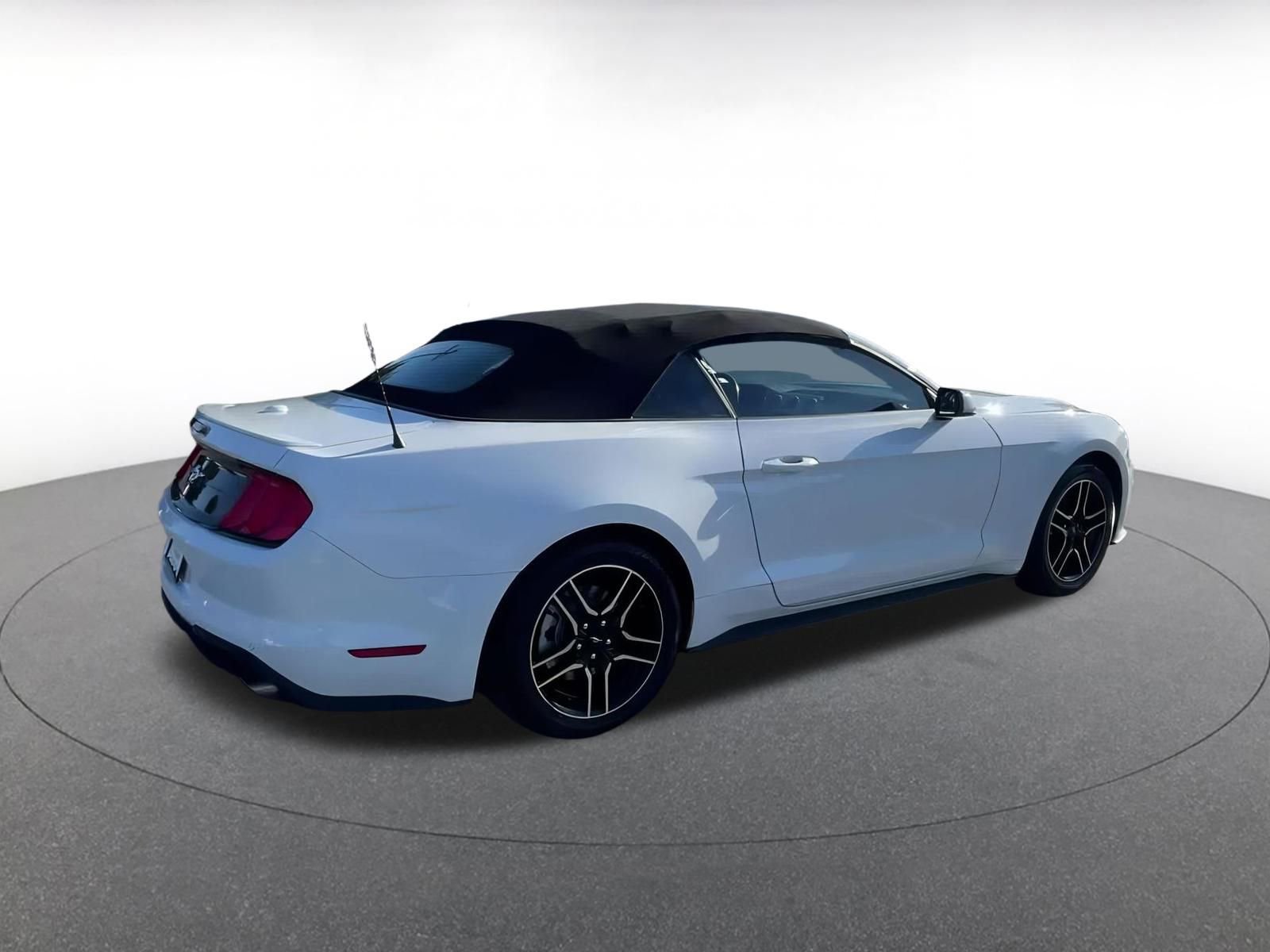 Thumbnail: 2023 Ford Mustang - 15