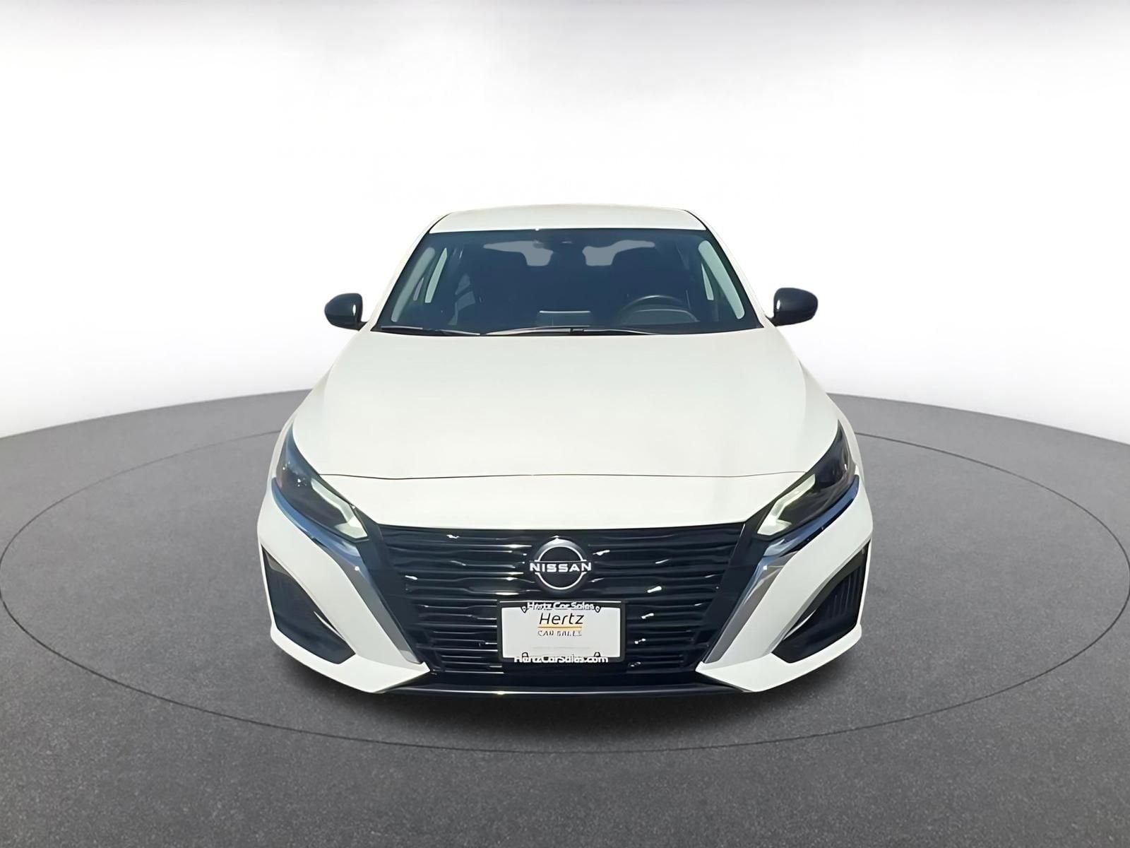 Thumbnail: 2025 Nissan Altima - 4