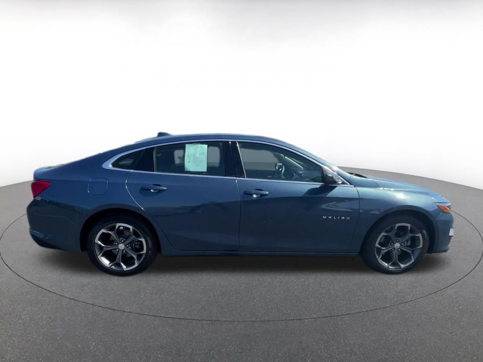 Thumbnail: 2024 Chevrolet Malibu - 16